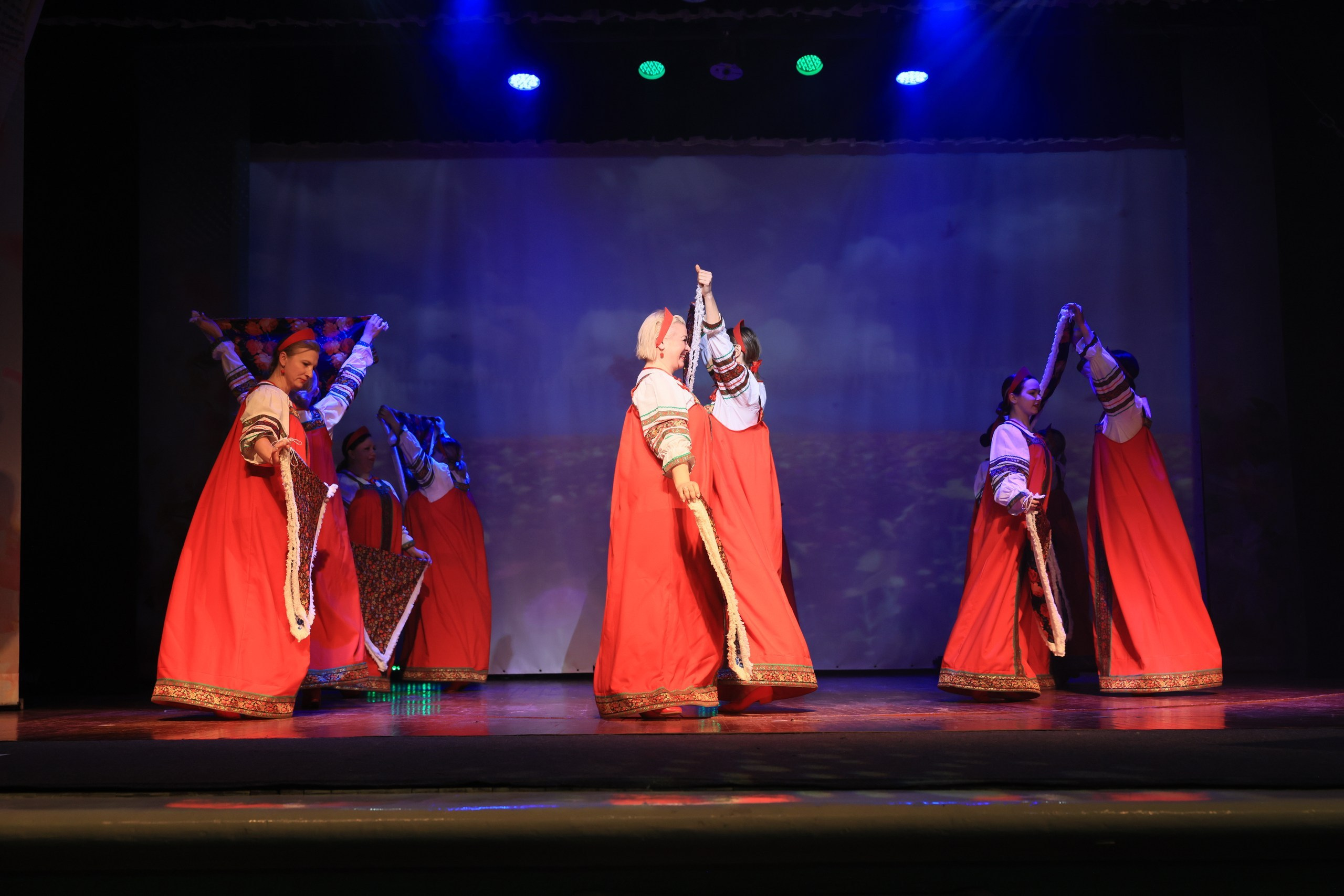 Концерт к 8 Марта в ДК «Металлург» г. Тула. Фотограф в Туле Крупский АнДРей. Фотостудия «КАДР71» в Туле