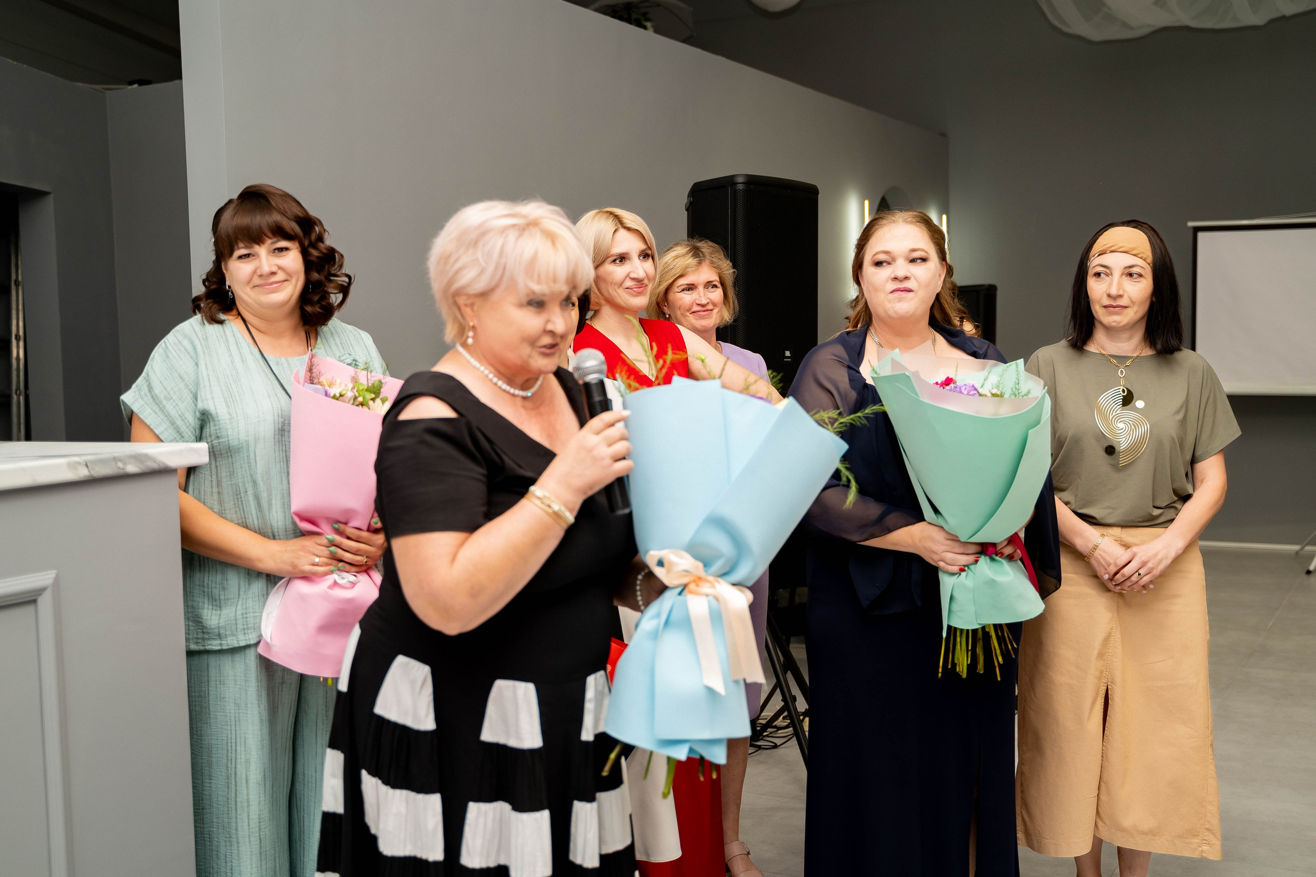 Школа 9 выпуск 2025. Выпускные альбомы в Краснодарском крае