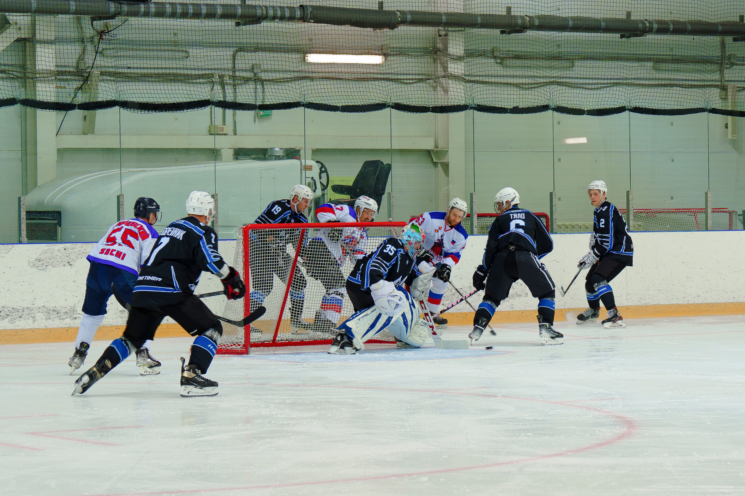 Соревнования по хоккею