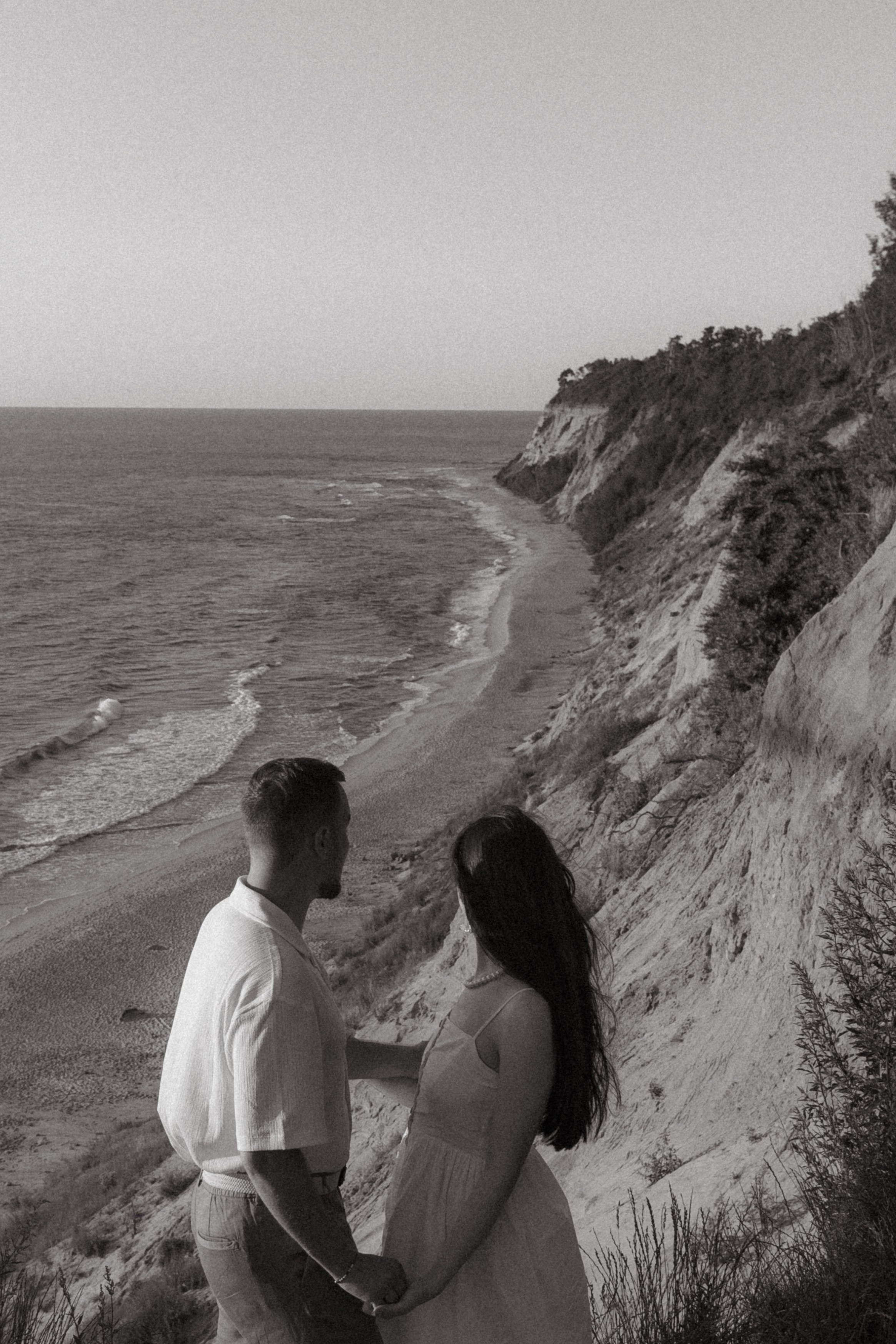 Киношная парная фотосессия на море в Калининграде / Донское. Портретный фотограф в Калининграде Рита Холодова