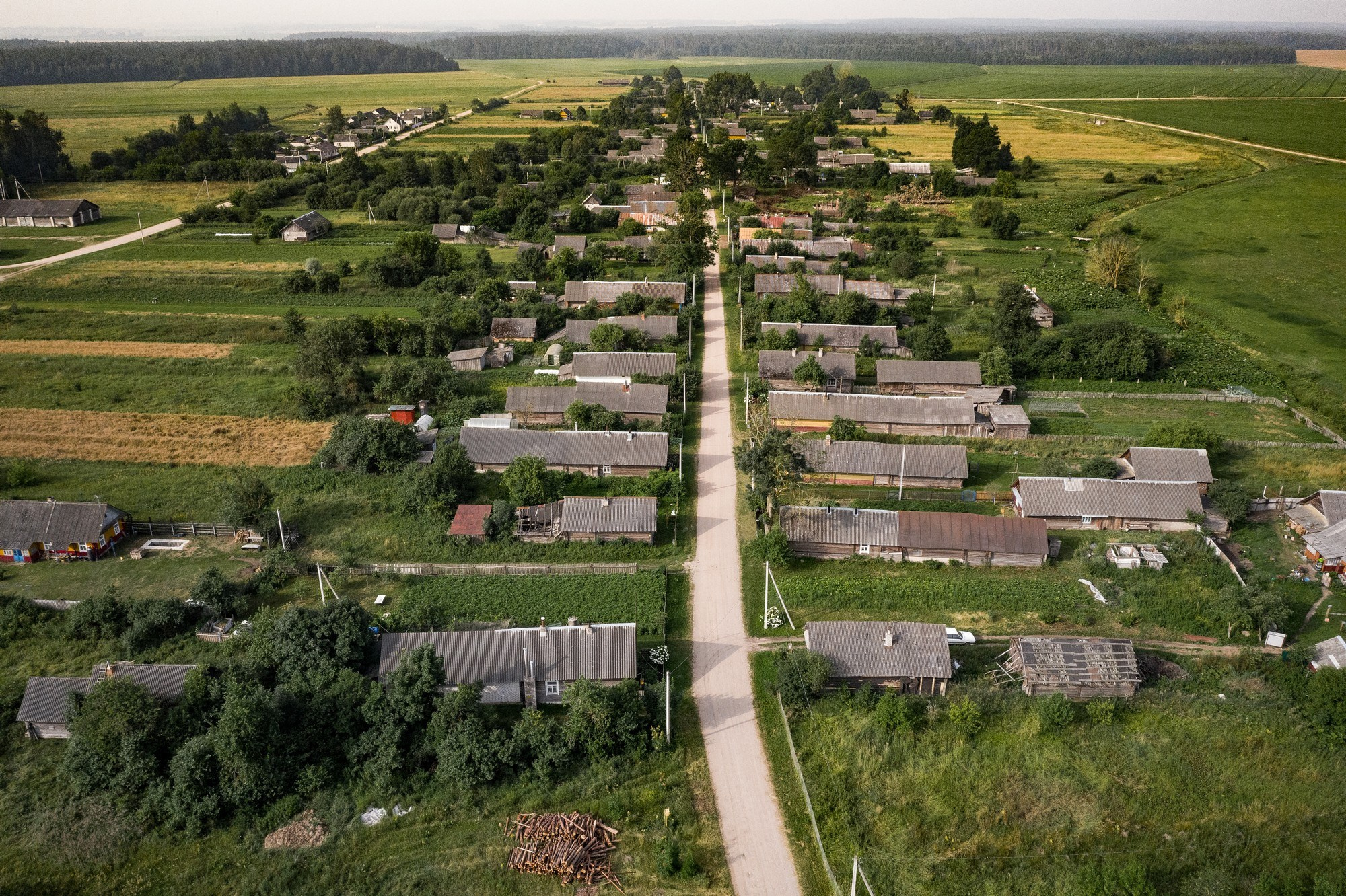 Home.land. Künstler Verstecktoff