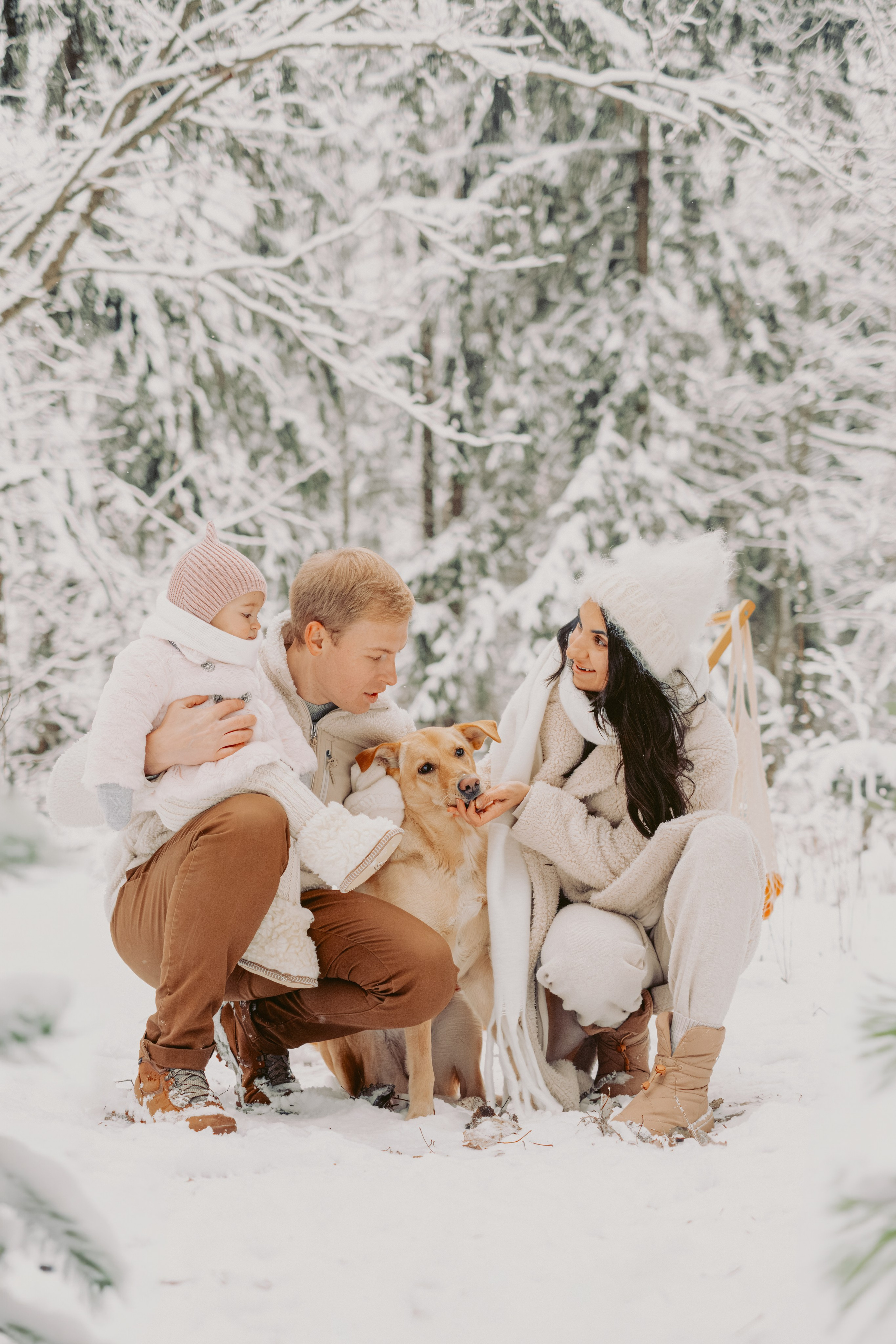 Зимняя история Яны, Леши, Мии и Фанты. Семейный и детский фотограф в Санкт-Петербурге