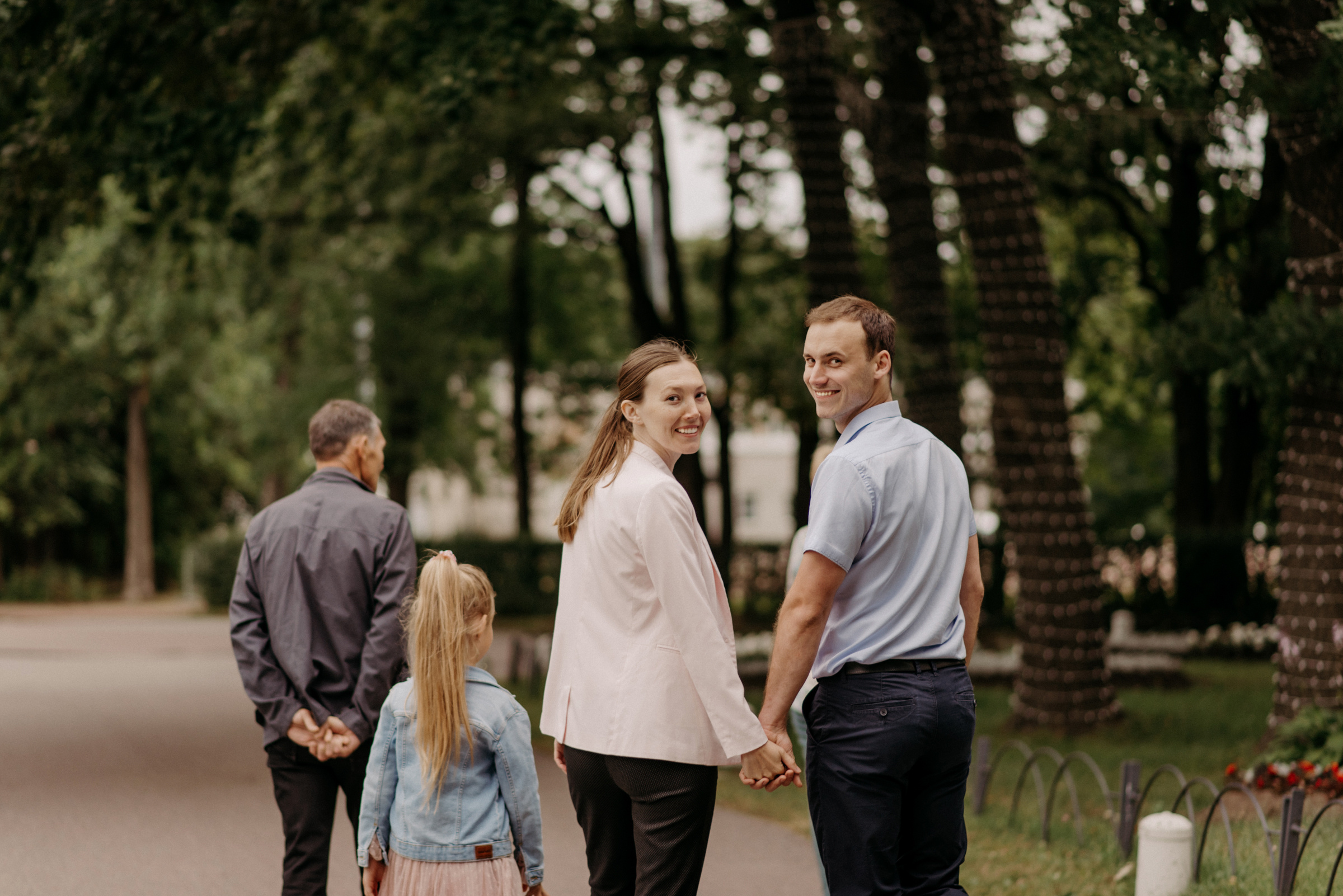 семейная фотопрогулка в парке, семейная прогулка в ЦПКиО
