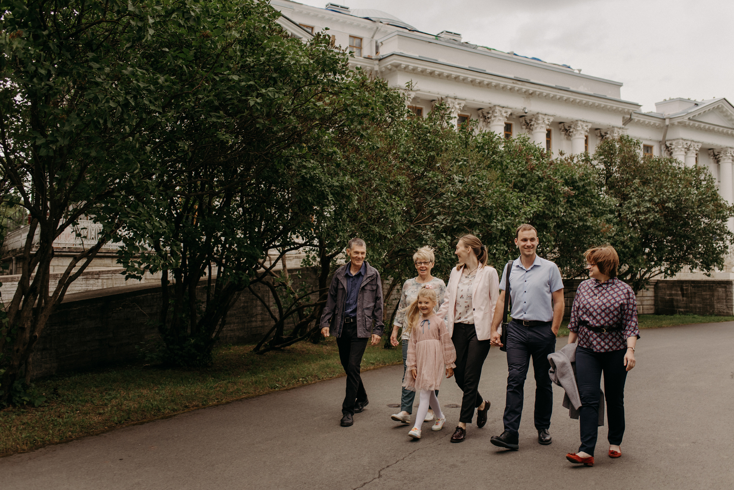 семейная фотопрогулка в парке, семейная прогулка в ЦПКиО