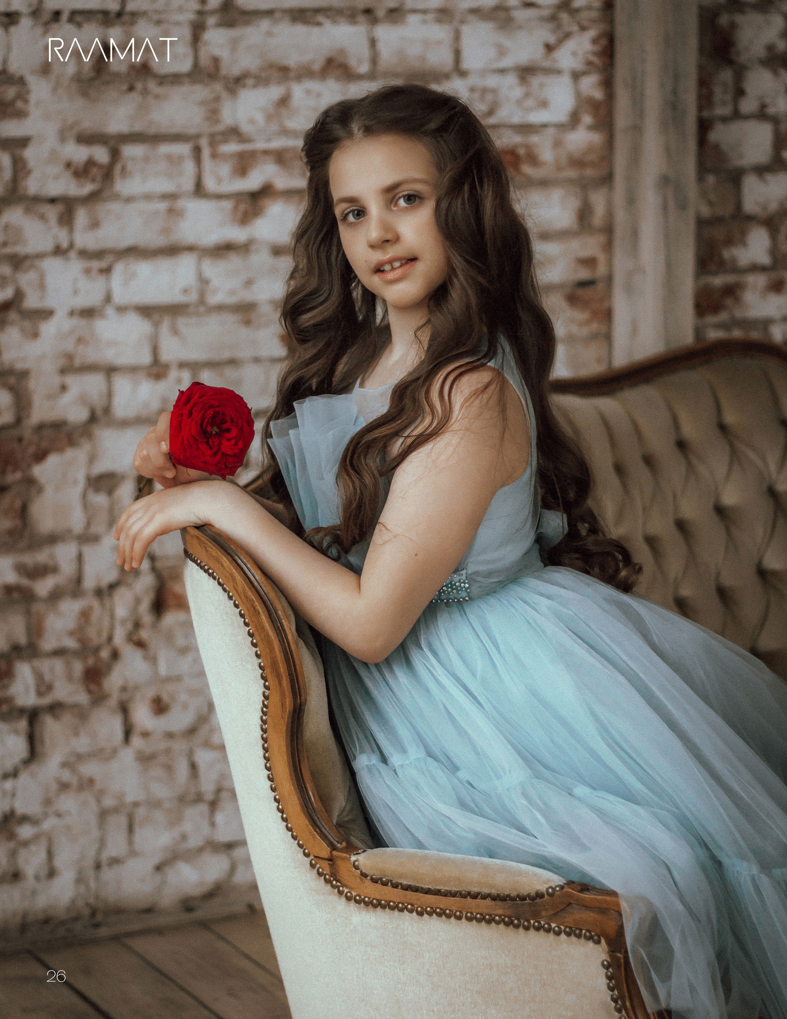 Журнал RAAMAT TEEN&KIDS (Франция, Париж). Семейный и свадебный фотограф в Москве и Домодедово Анна Авилочкина