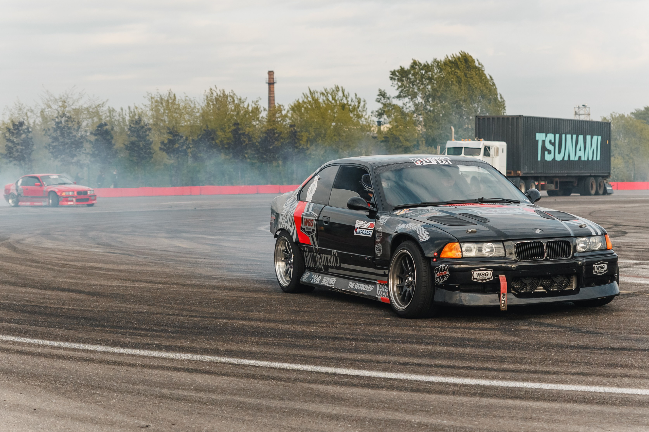 Выставка и дрифт машин. Репортажный фотограф. Москва. Алина Ланская