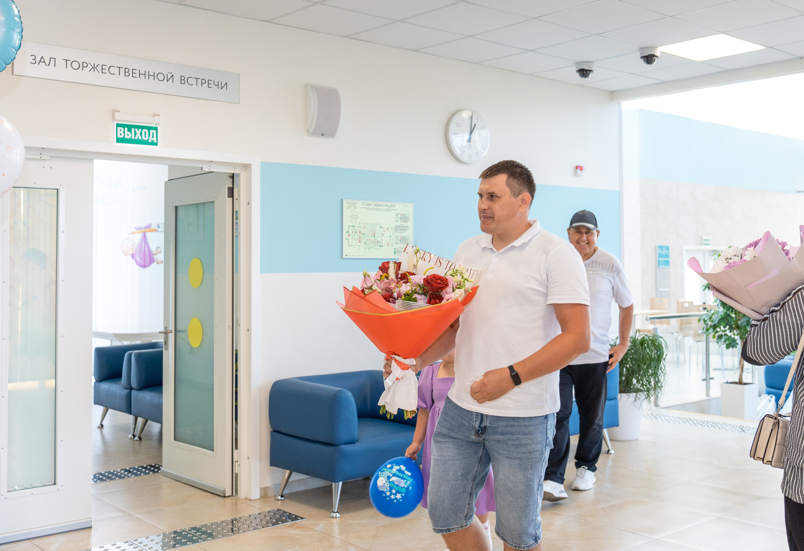 Выписка из роддома. Фотограф на Крещение и Венчание в Туле, детский и семейный фотограф