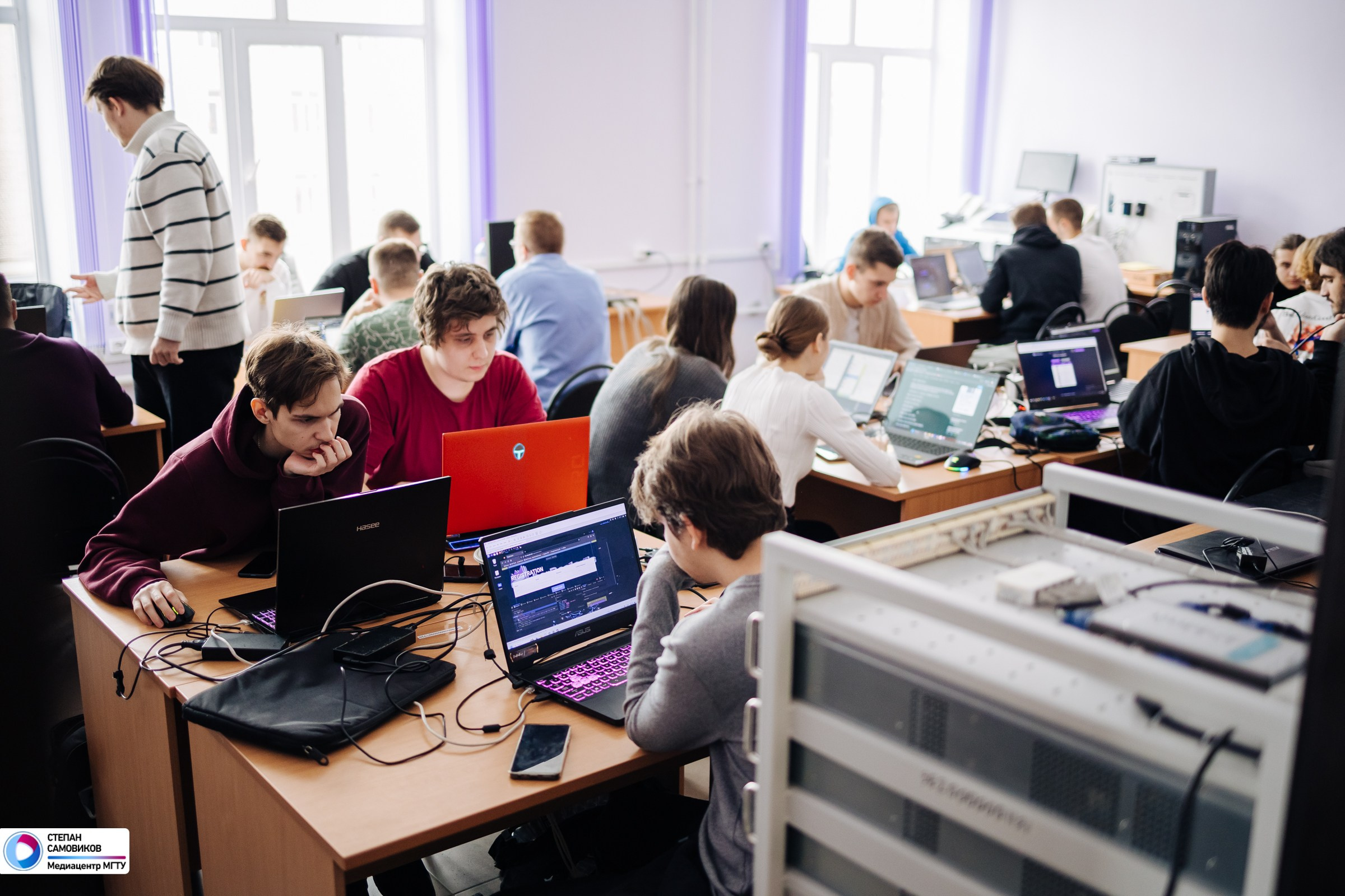 День Информационной безопасности в МГТУ. Репортажный, портретный и свадебный фотограф в Магнитогорске Степан Самовиков