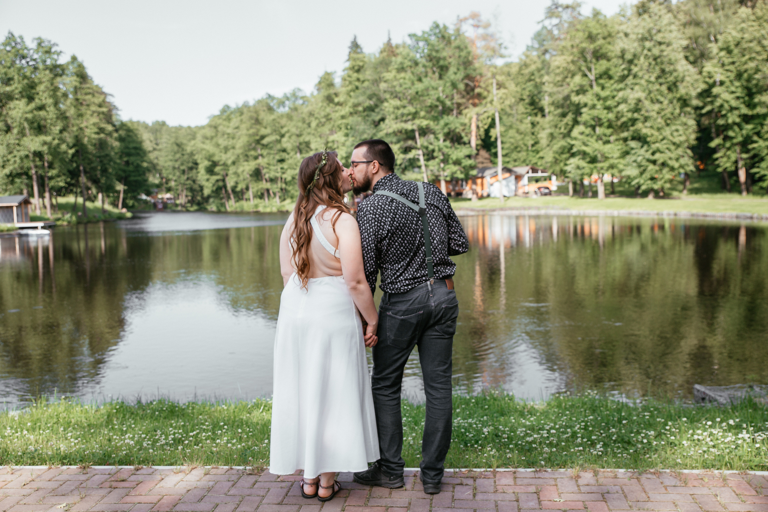 Свадебная фотосессия в лесу Москва. Свадебный фотограф в Ростове Александр Артс