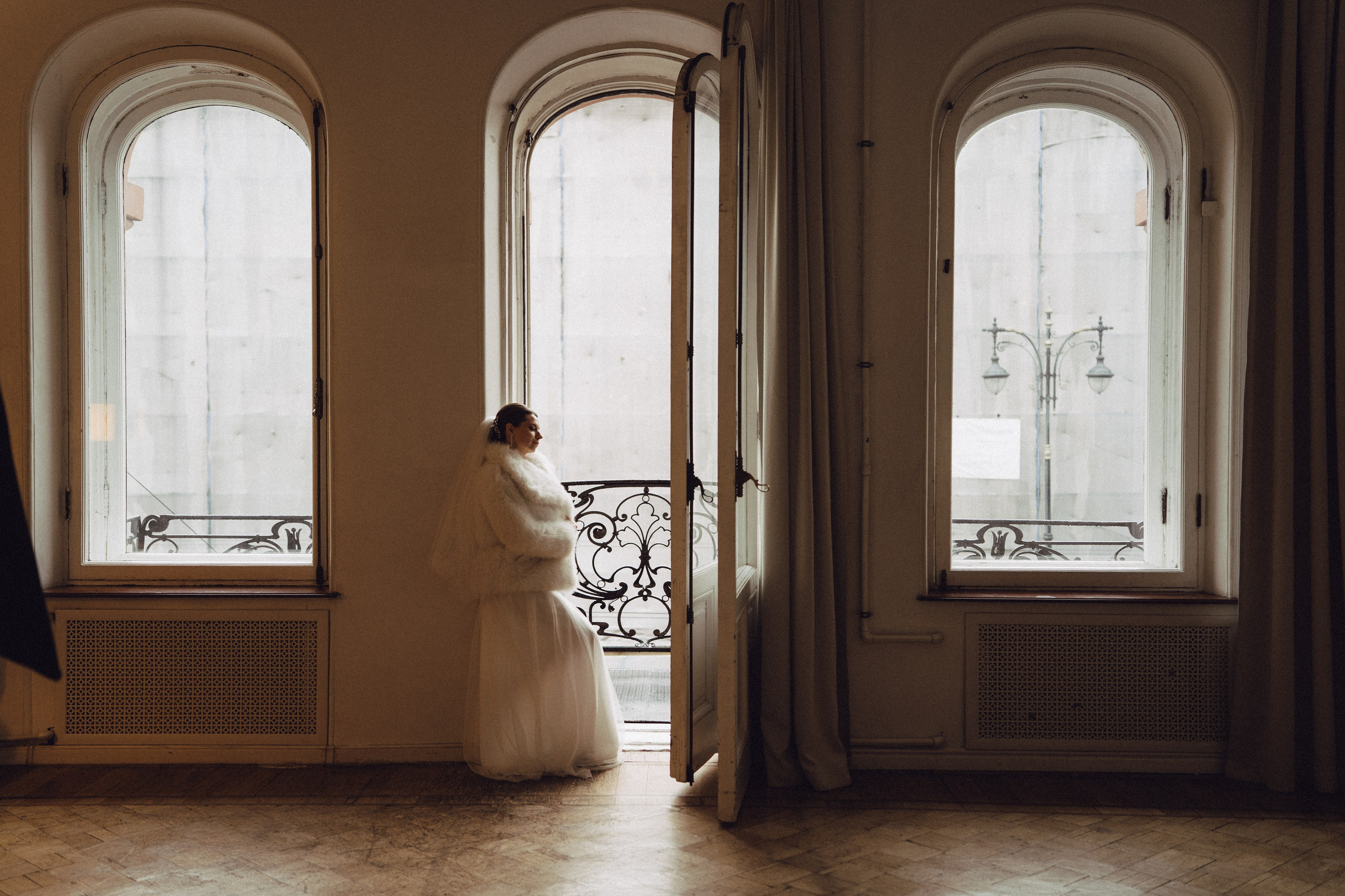СВАДЕБНАЯ СЬЕМКА ВО ВТОРОМ ДВОРЦЕ (ДЕКАБРЬ) ТАКЖЕ СЬЕМКА В СТУДИИ НА ЧЕРНЫШЕВСКОЙ. Профессиональный фотограф, Санкт-Петербург — Виктория Богомолова