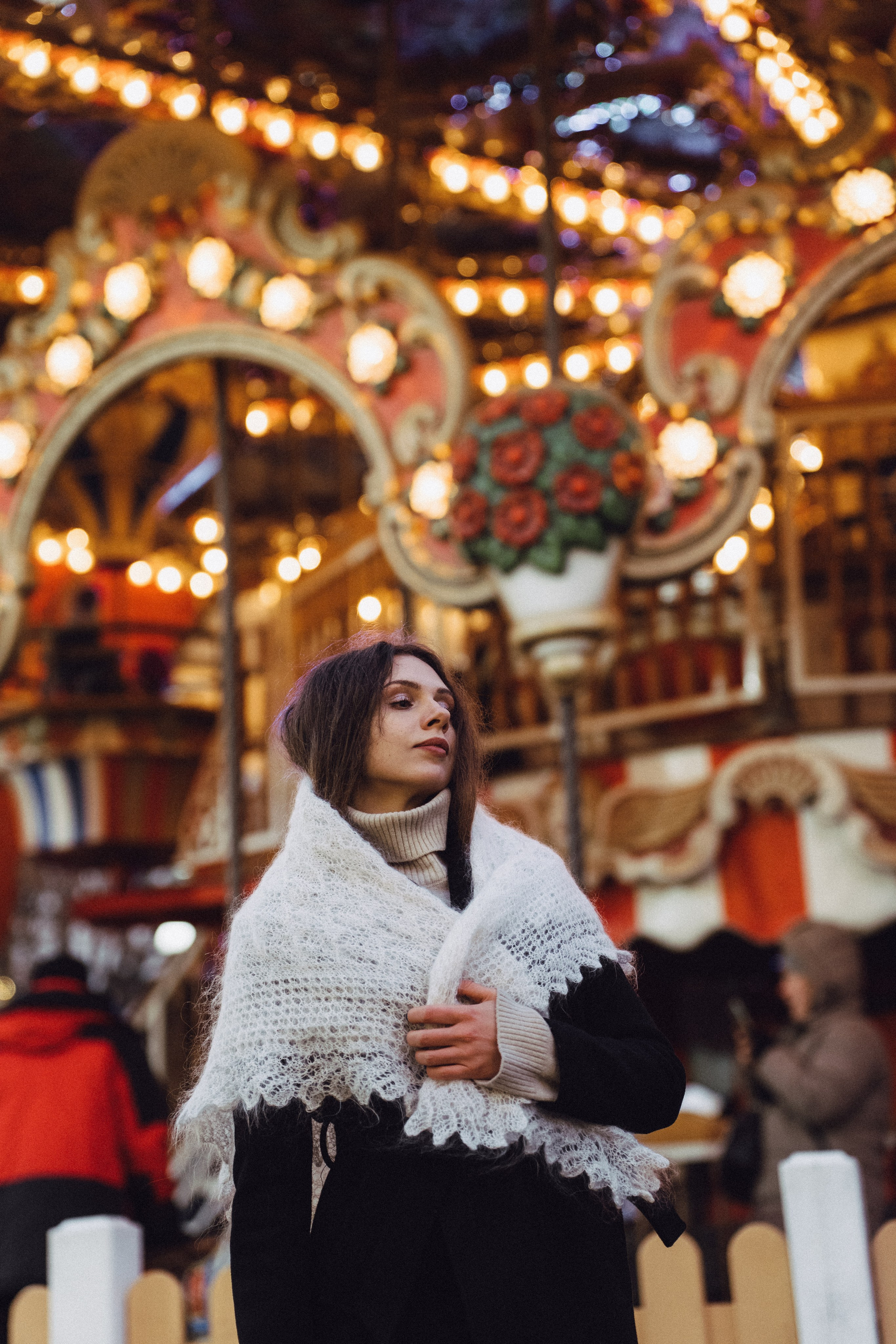 ПРОГУЛКА НА МАНЕЖНОЙ ПЛОЩАДИ ДЛЯ ДЕВУШКИ ПЕРЕД НОВЫМ ГОДОМ (НОВОГОДНЯЯ ФОТОСЕССИИЯ НА МАНЕЖНОЙ ПЛОЩАДИ). Профессиональный фотограф, Санкт-Петербург — Виктория Богомолова