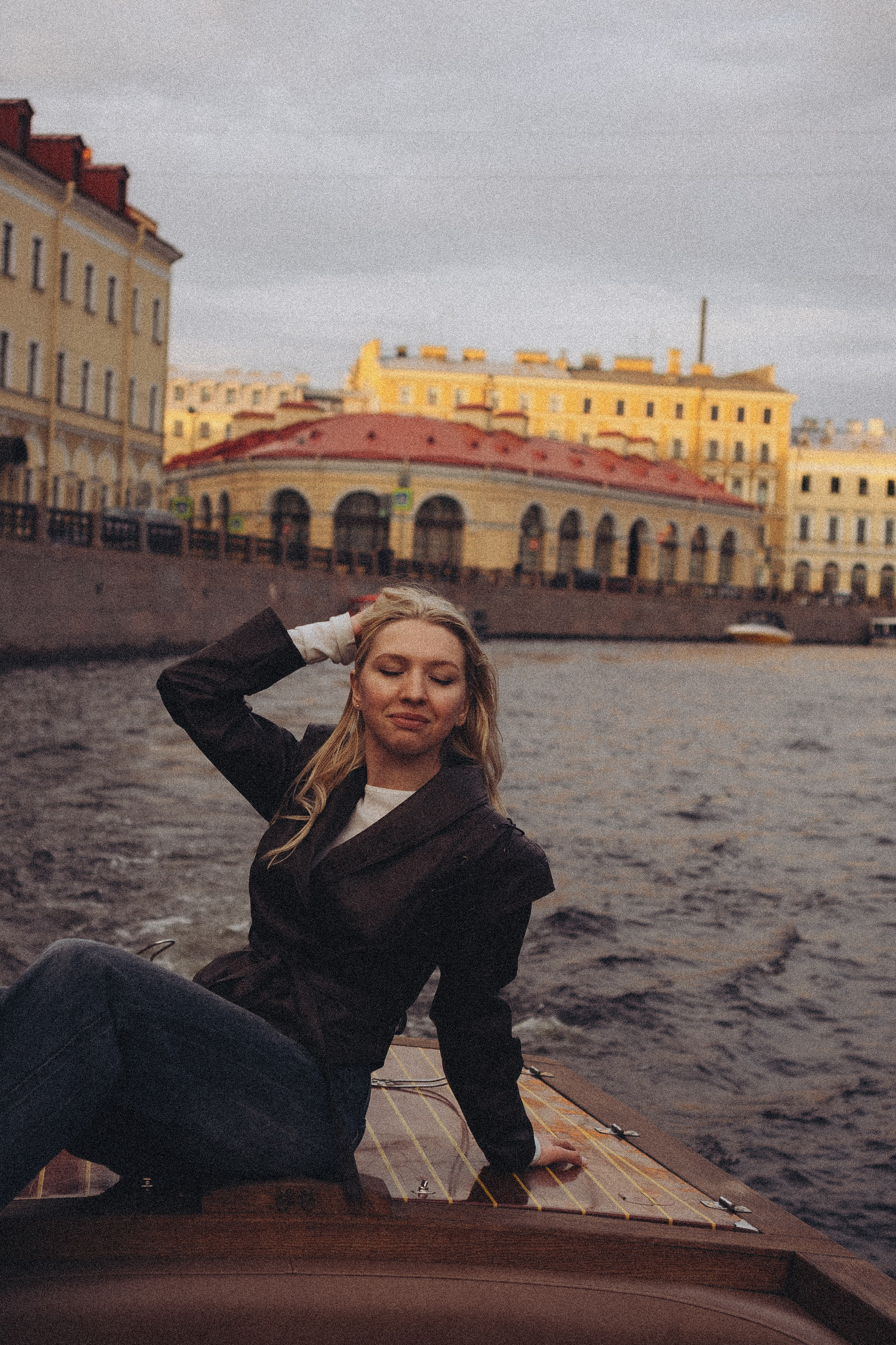 ДЕВУШКИ НА КАТЕРЕ. Профессиональный фотограф, Санкт-Петербург — Виктория Богомолова