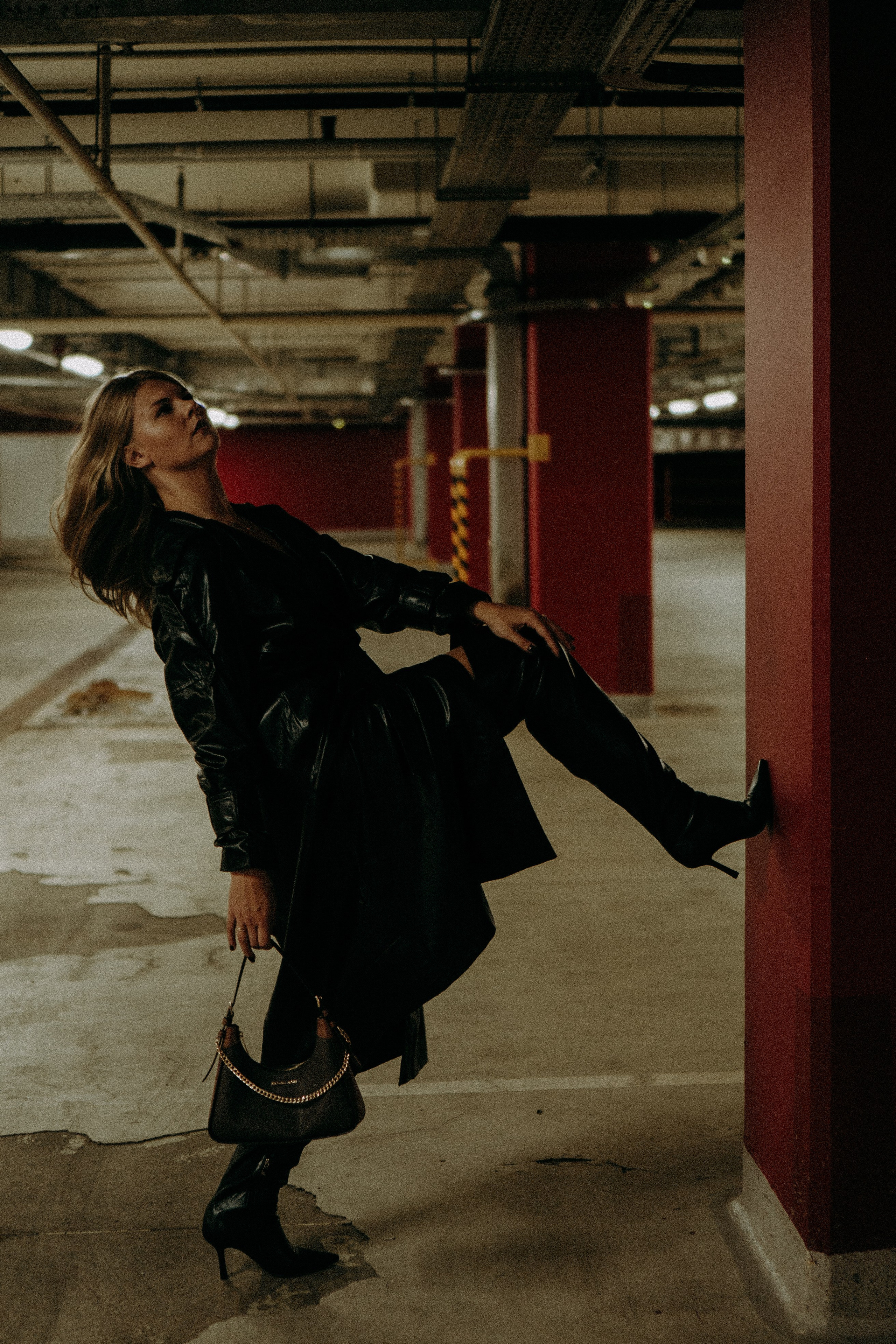 НА ПАРКОВКЕ. Профессиональный фотограф, Санкт-Петербург — Виктория Богомолова