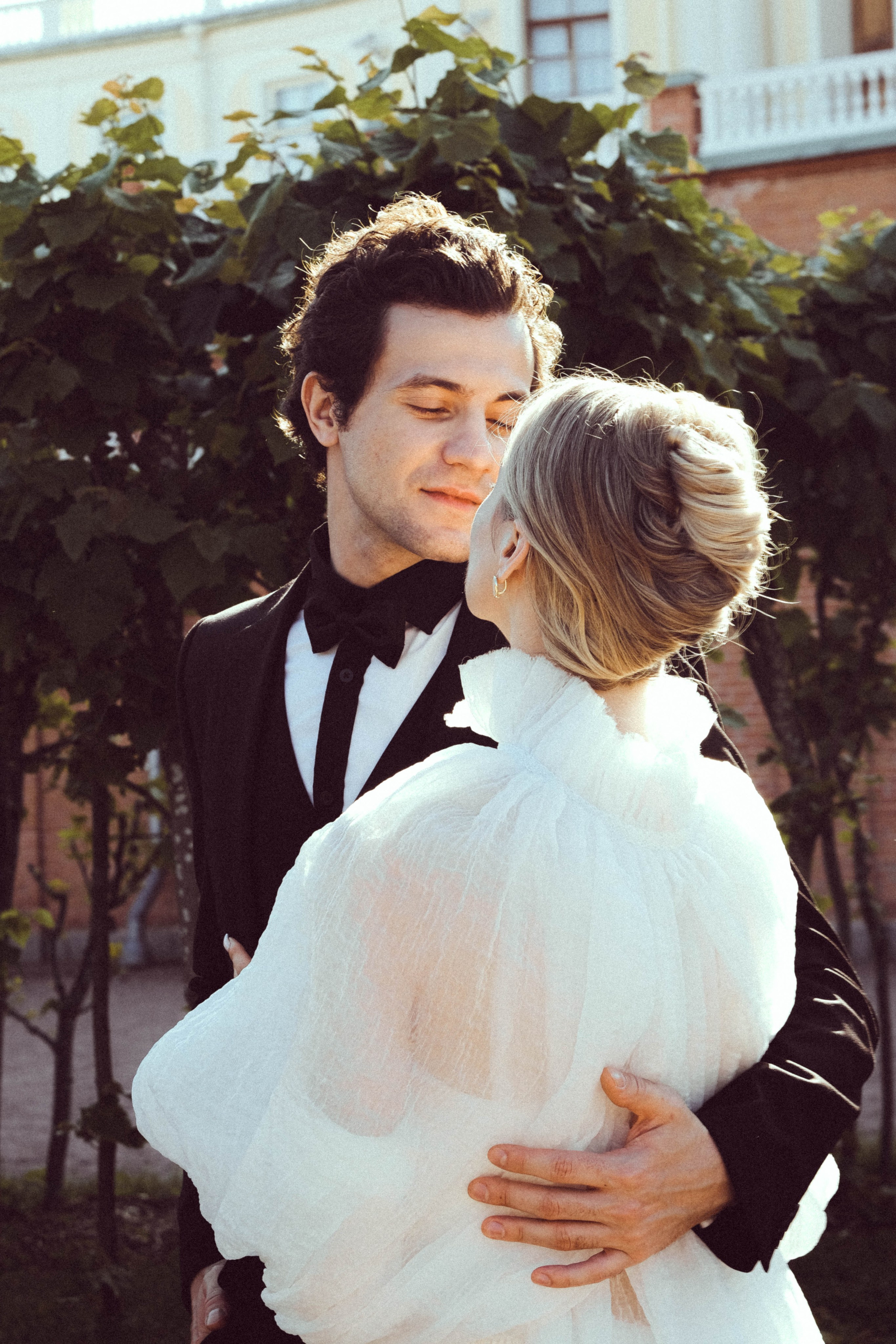 СВАДЕБНАЯ СЬЕМКА В ПАРКЕ ОРАНИЕНБАУМ. Профессиональный фотограф, Санкт-Петербург — Виктория Богомолова