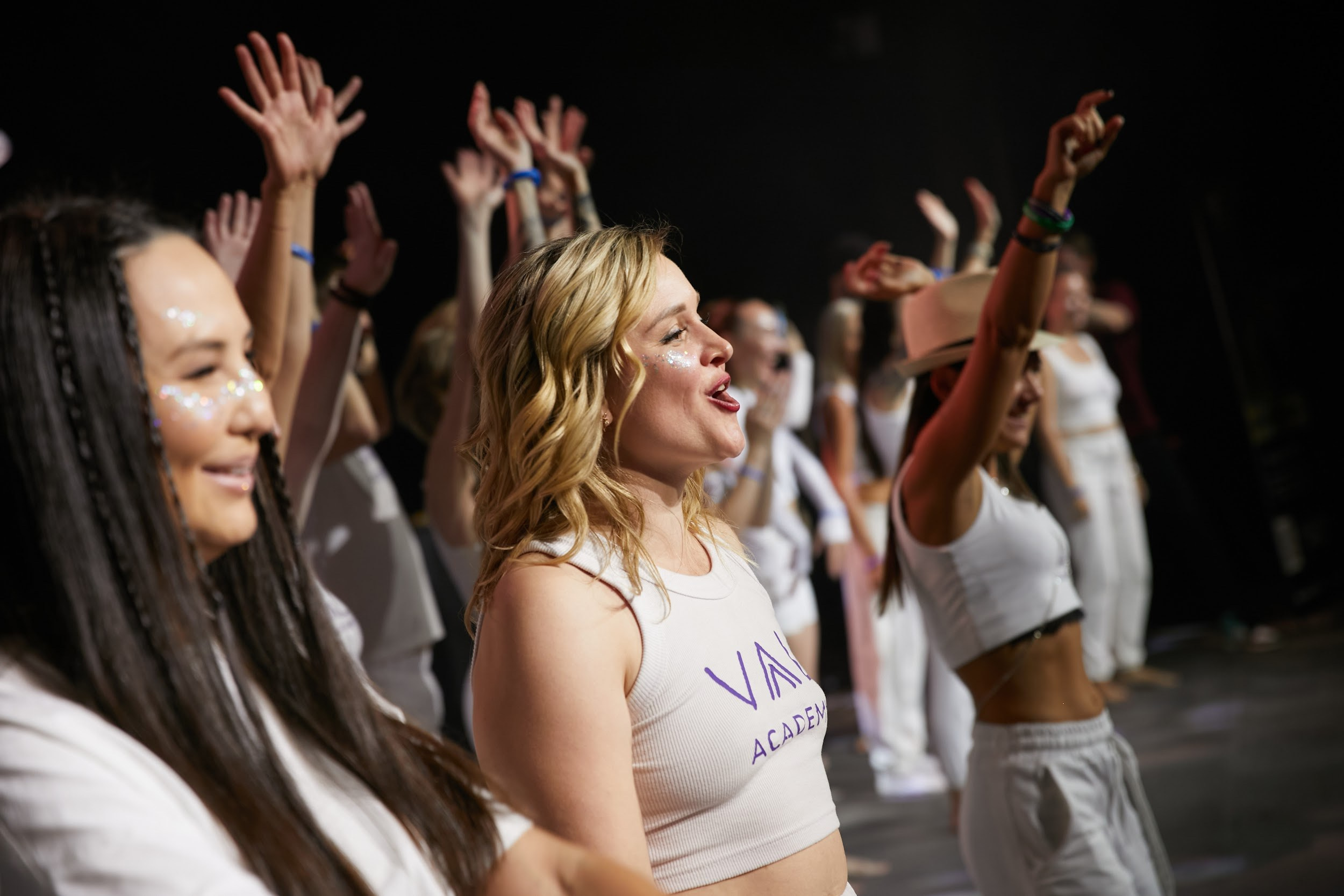 Через хаос — к себе. Крупнейшая в мире динамическая практика. Татьяна Фомичева. Репортажный и светский фотограф в Москве