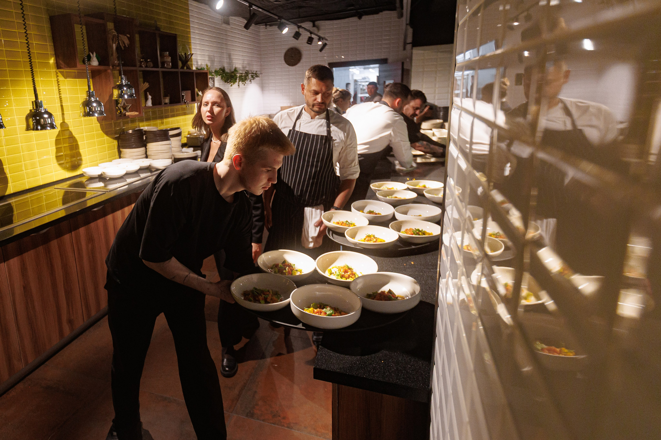 Фотографии с Гастроужина Честер Челябинск 5 ЛЕТ.5 ШЕФОВ