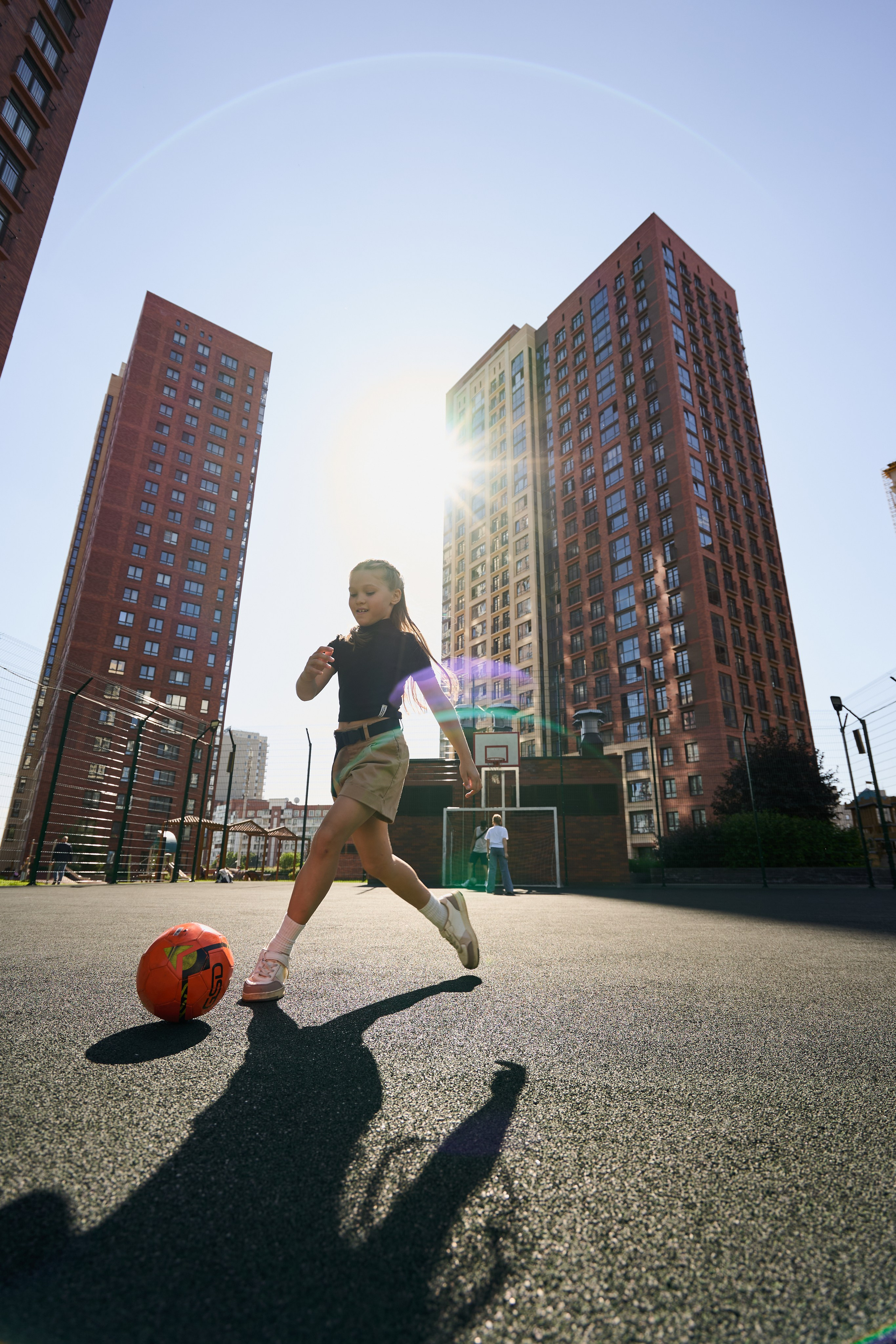 Семейная фотосессия в ЖК Академия для рекламы (Новосибирск). Репортажный и женский фотограф в Новосибирске