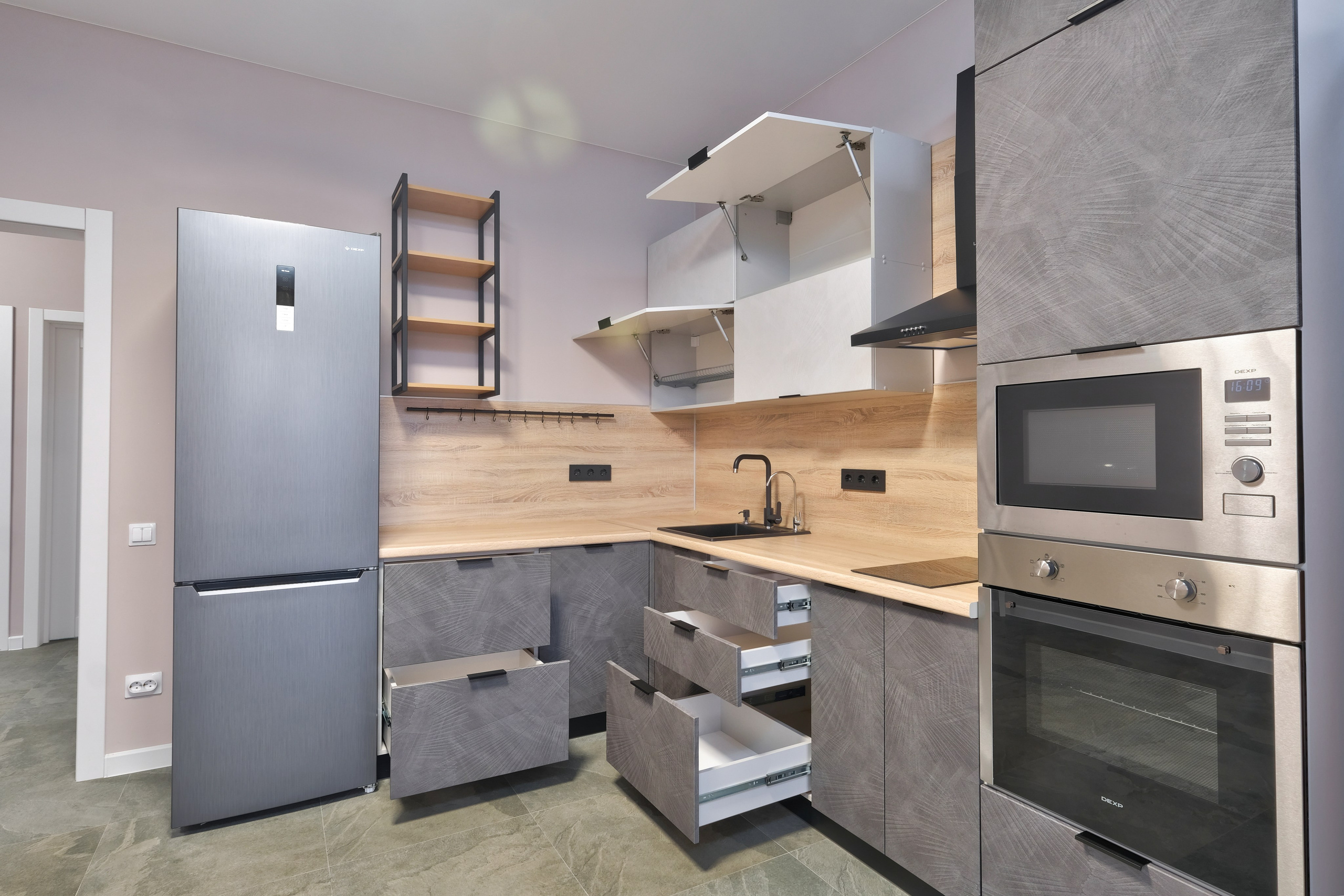 Съемка кухонного гарнитура после установки. Свадебный и репортажной фотограф Денис Ожигин в Краснодаре и Краснодарском крае