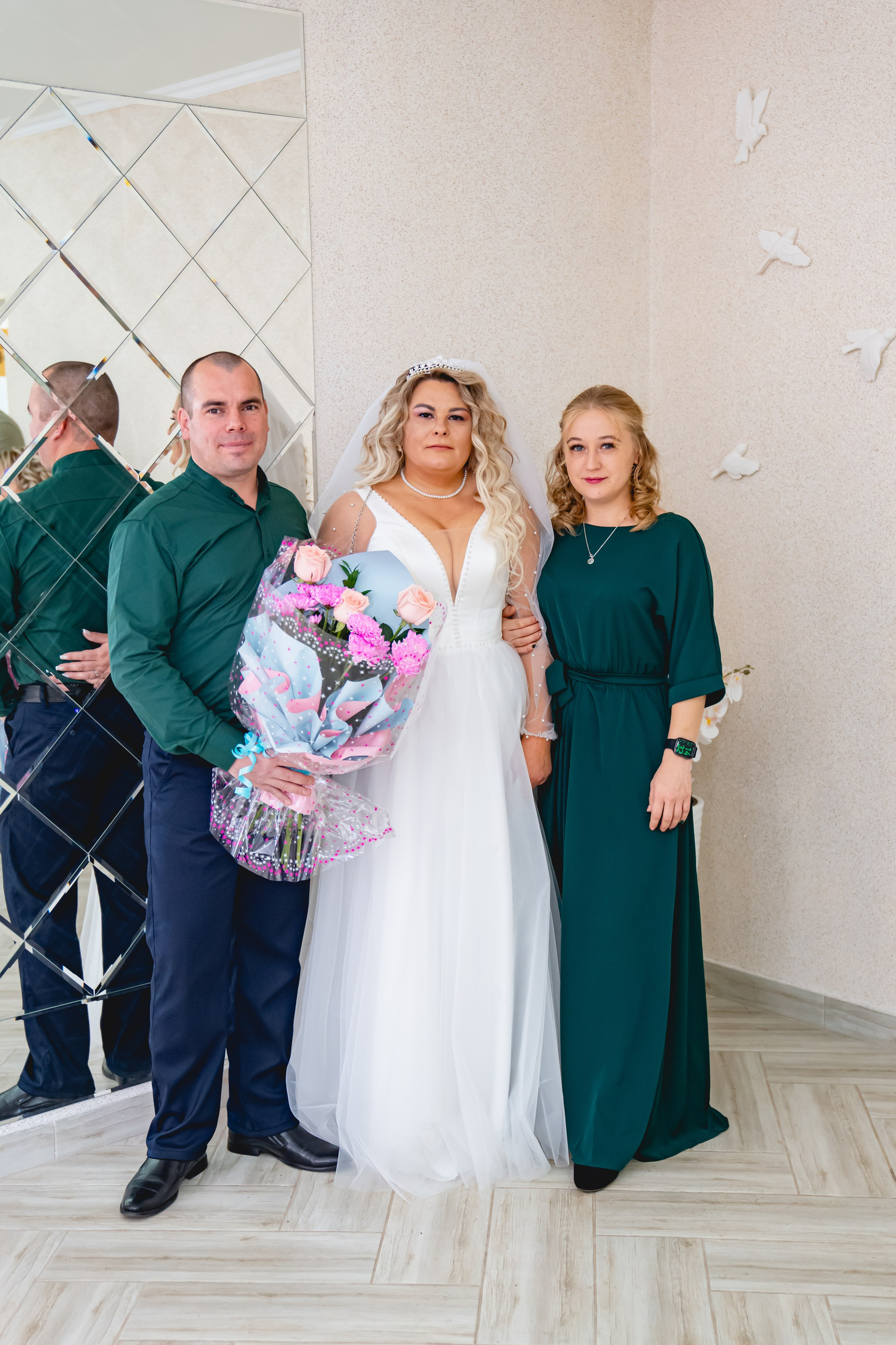 Осенняя Свадьба 2024. Занимаюсь профессиональной фотографией и живу рядом с Байкалом. Работаю в разных жанрах