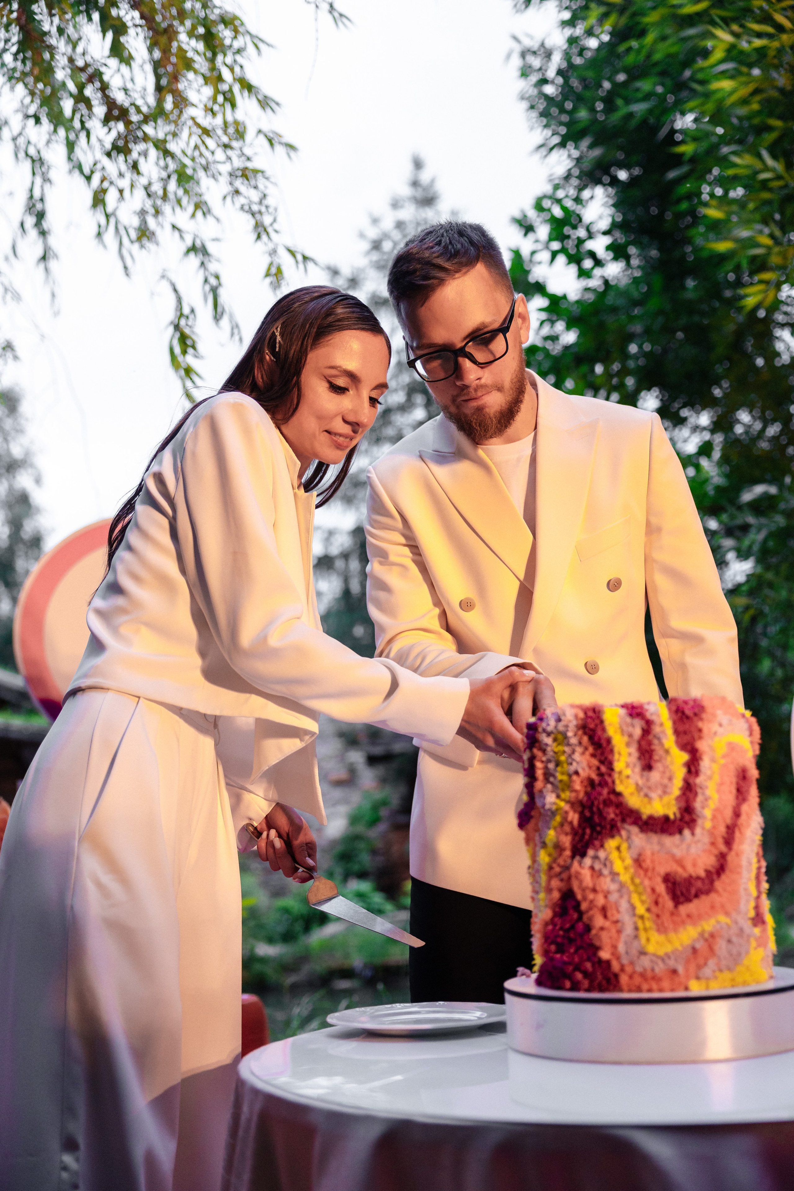 Свадебная съемка в Москве — Профессиональный свадебный фотограф для вашей свадьбы, фото и видео услуги. Фотограф Аделина Raw