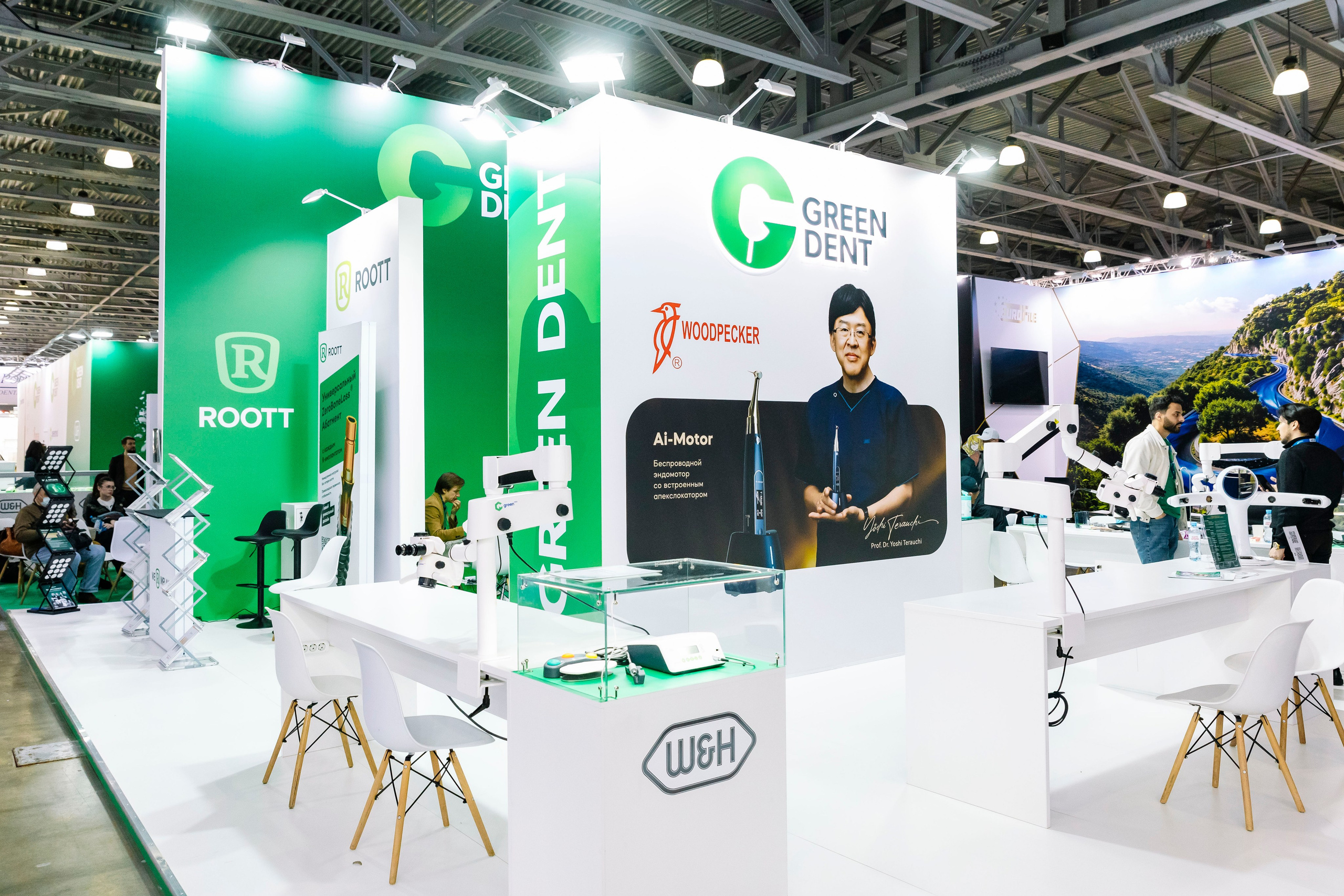 Стоматологическая выставка Dental Salon 2026. Профессиональный фотограф в Москве | Заказать фотосессию и съемку