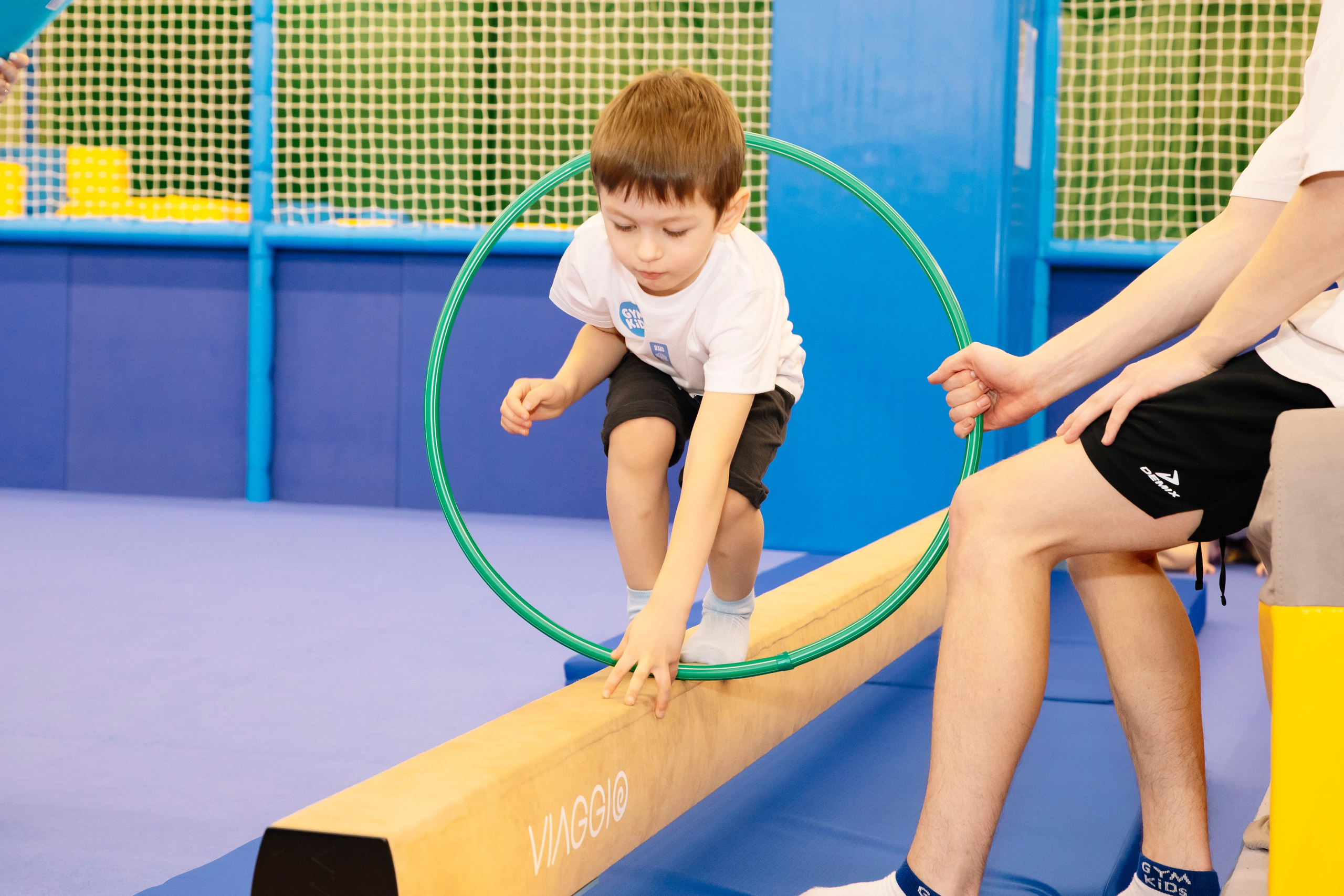 Соревнования по гимнастике в Gymkids Чертаново. Профессиональный фотограф в Москве | Заказать фотосессию и съемку