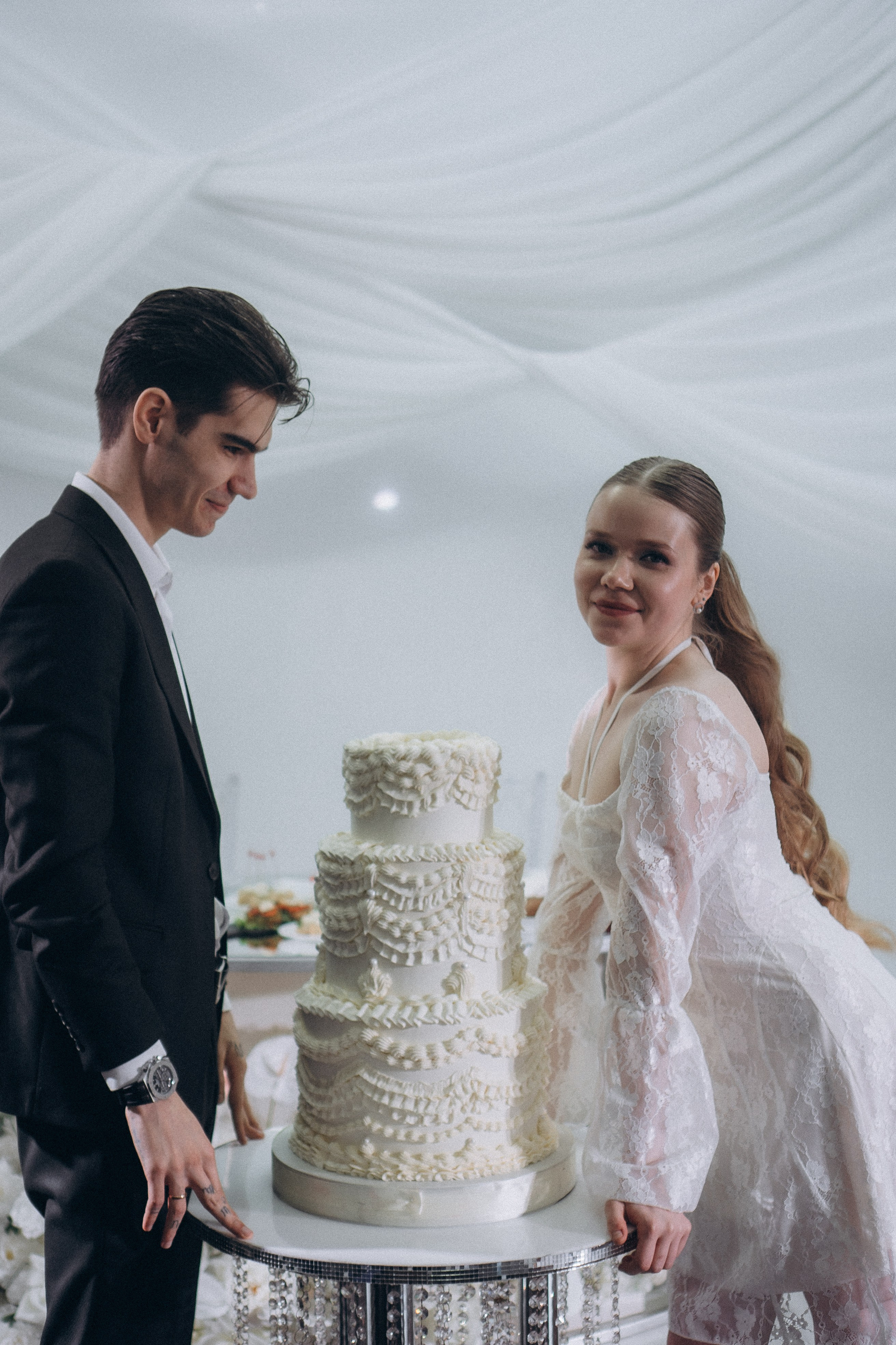 СВАДЕБНАЯ СЬЕМКА СБОРОВ В ОТЕЛЕ И ВЫЕЗД НА ЦЕРЕМОНИЮ (СНЯТО В СИБИРЕ В НИЖНЕВАРТОВСКЕ). Профессиональный фотограф, Санкт-Петербург — Виктория Богомолова