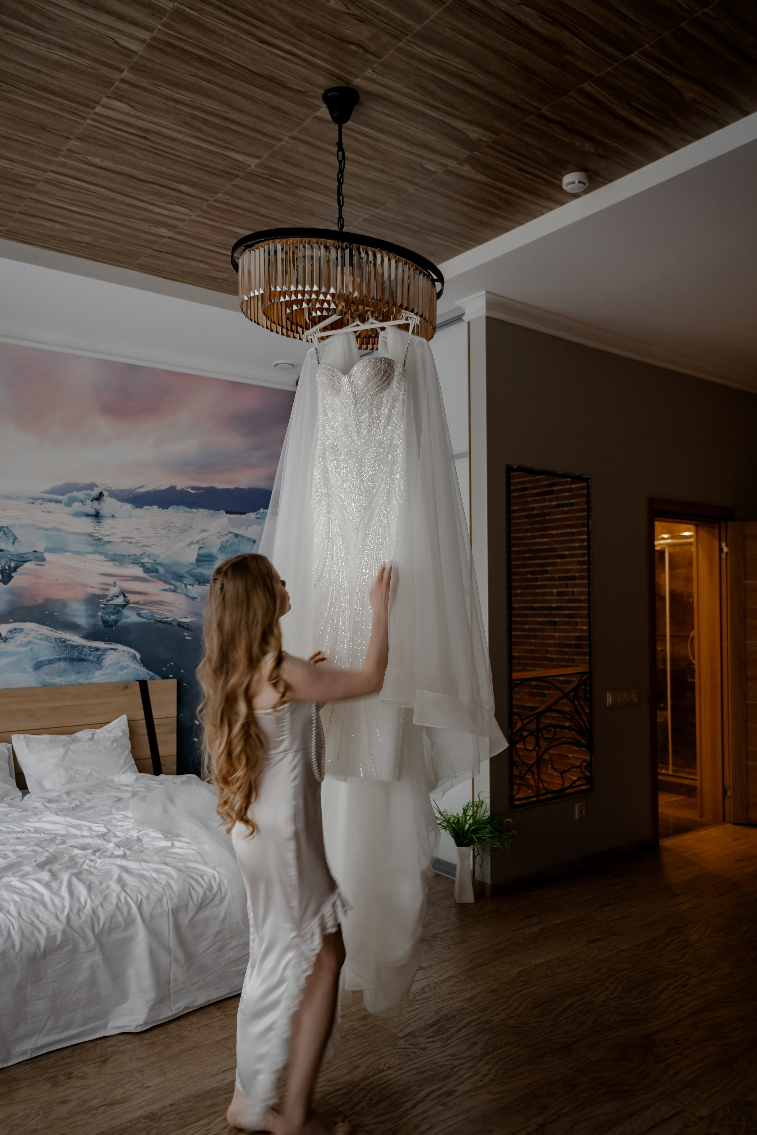 СВАДЕБНАЯ СЬЕМКА СБОРОВ В ОТЕЛЕ И ВЫЕЗД НА ЦЕРЕМОНИЮ (СНЯТО В СИБИРЕ В НИЖНЕВАРТОВСКЕ). Профессиональный фотограф, Санкт-Петербург — Виктория Богомолова