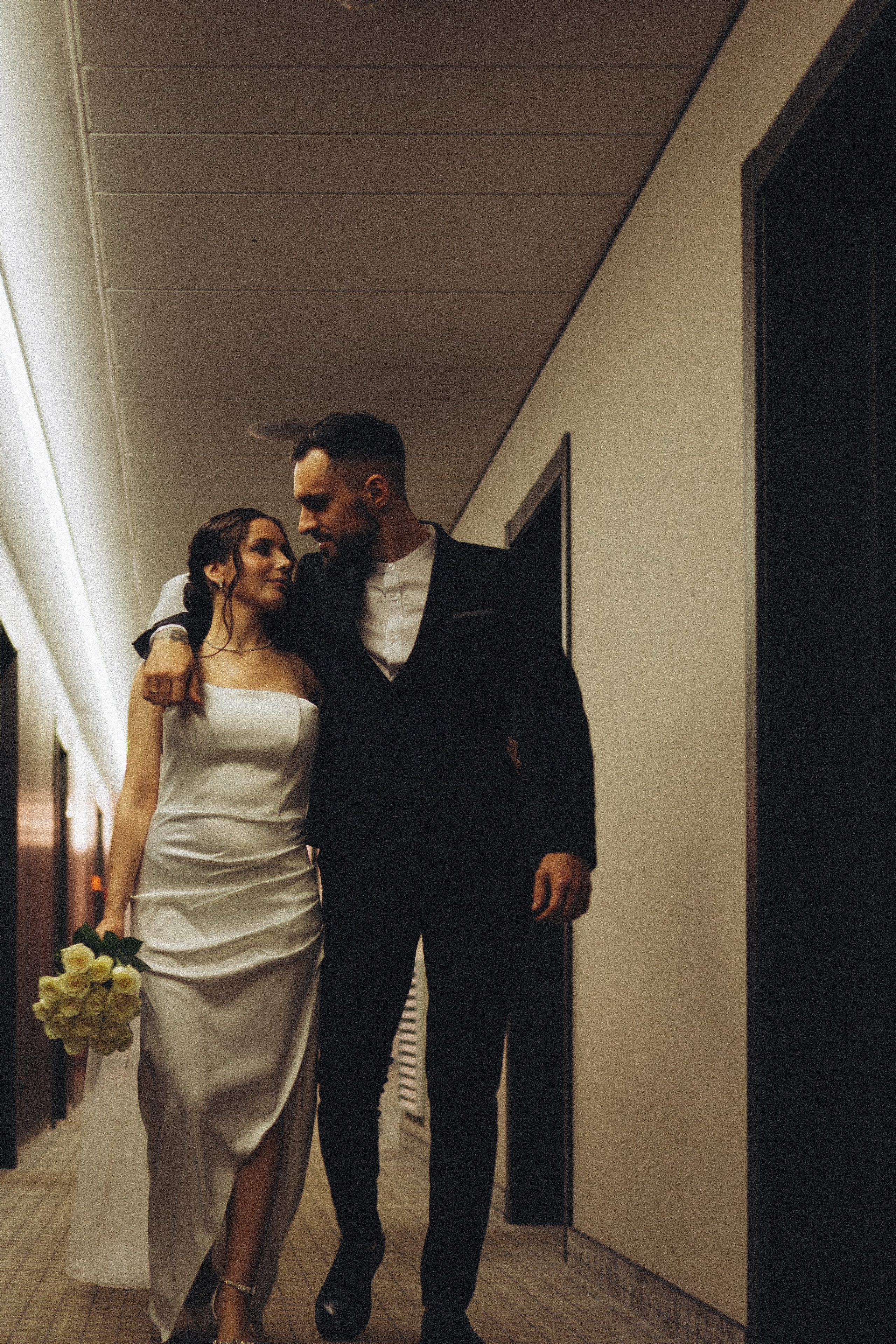 СВАДЕБНАЯ СЬЕМКА СБОРОВ ЖЕНИХА И НЕВЕСТЫ В ОТЕЛЕ И ТАКЖЕ ФОТОСЕССИИЯ В ОТЕЛЕЕ МЕГАПОЛИС БРЯНСК. Профессиональный фотограф, Санкт-Петербург — Виктория Богомолова