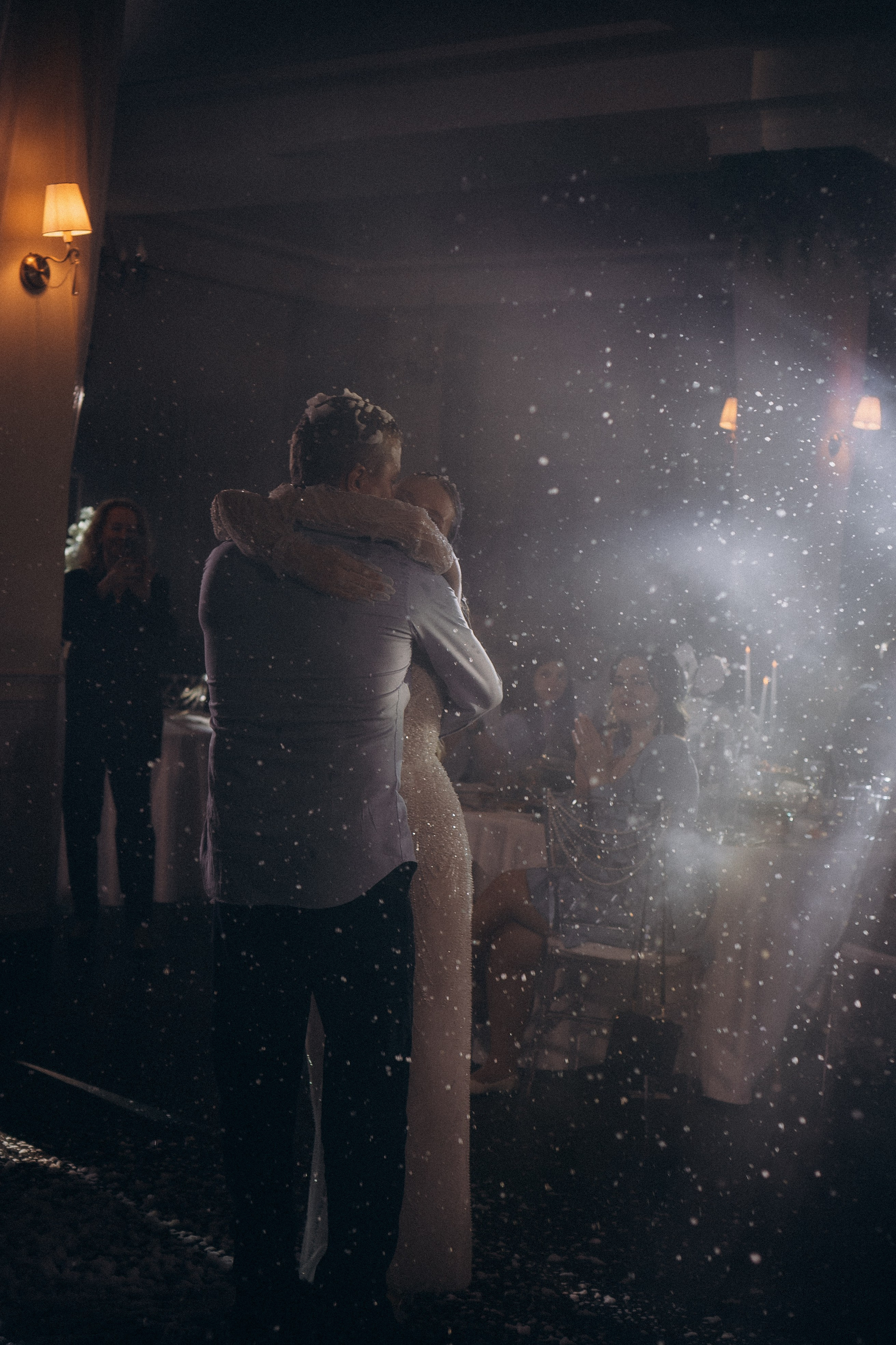 ТАНЕЦ С ПАПОЙ СВАДЕБНМ БАНКЕТЕ (СНЯТО В СИБИРЕ В НИЖНЕВАРТОВСКЕ). Профессиональный фотограф, Санкт-Петербург — Виктория Богомолова