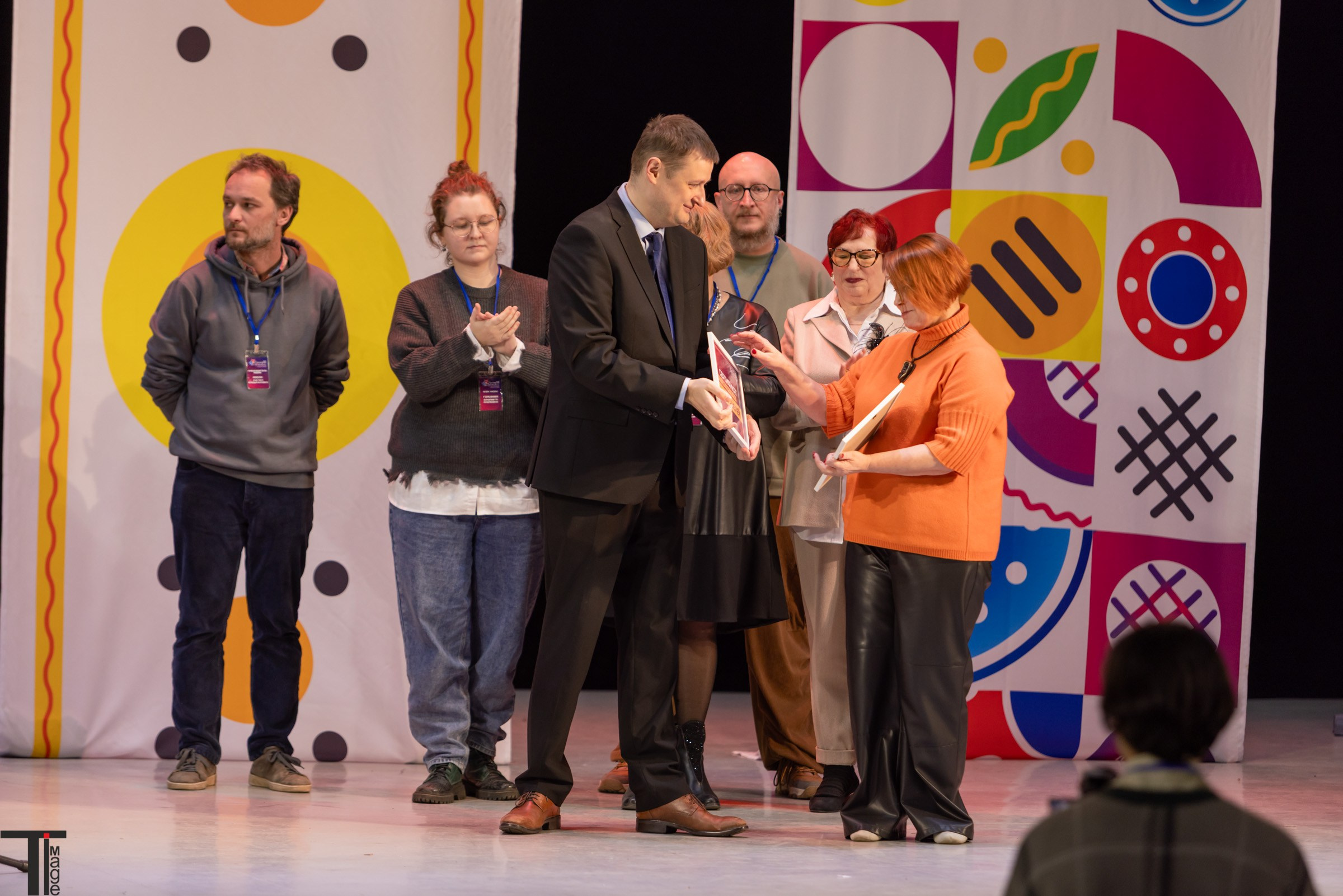 Театральная Вятка 2025. Имидж Технологии — репортажная фотография в Кирове Кировской области. Производство сувенирных магнитов, заливных этикеток и значков