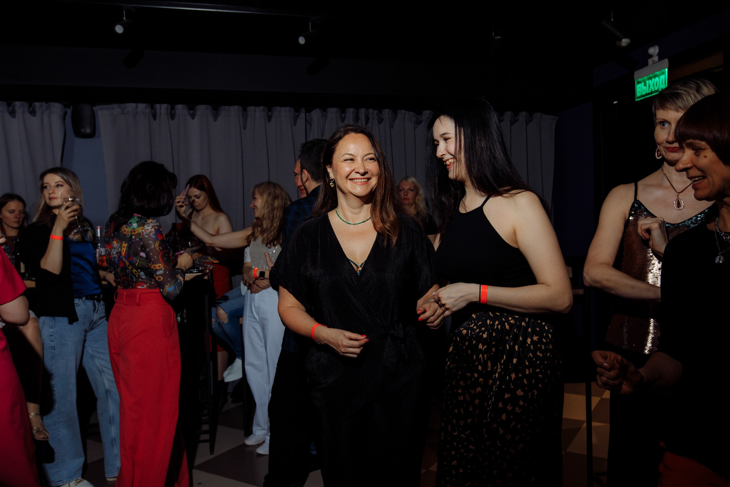 ISALSА. Вечеринка в школе танцев. Свадебный фотограф в Ярославле Анастасия Архипова