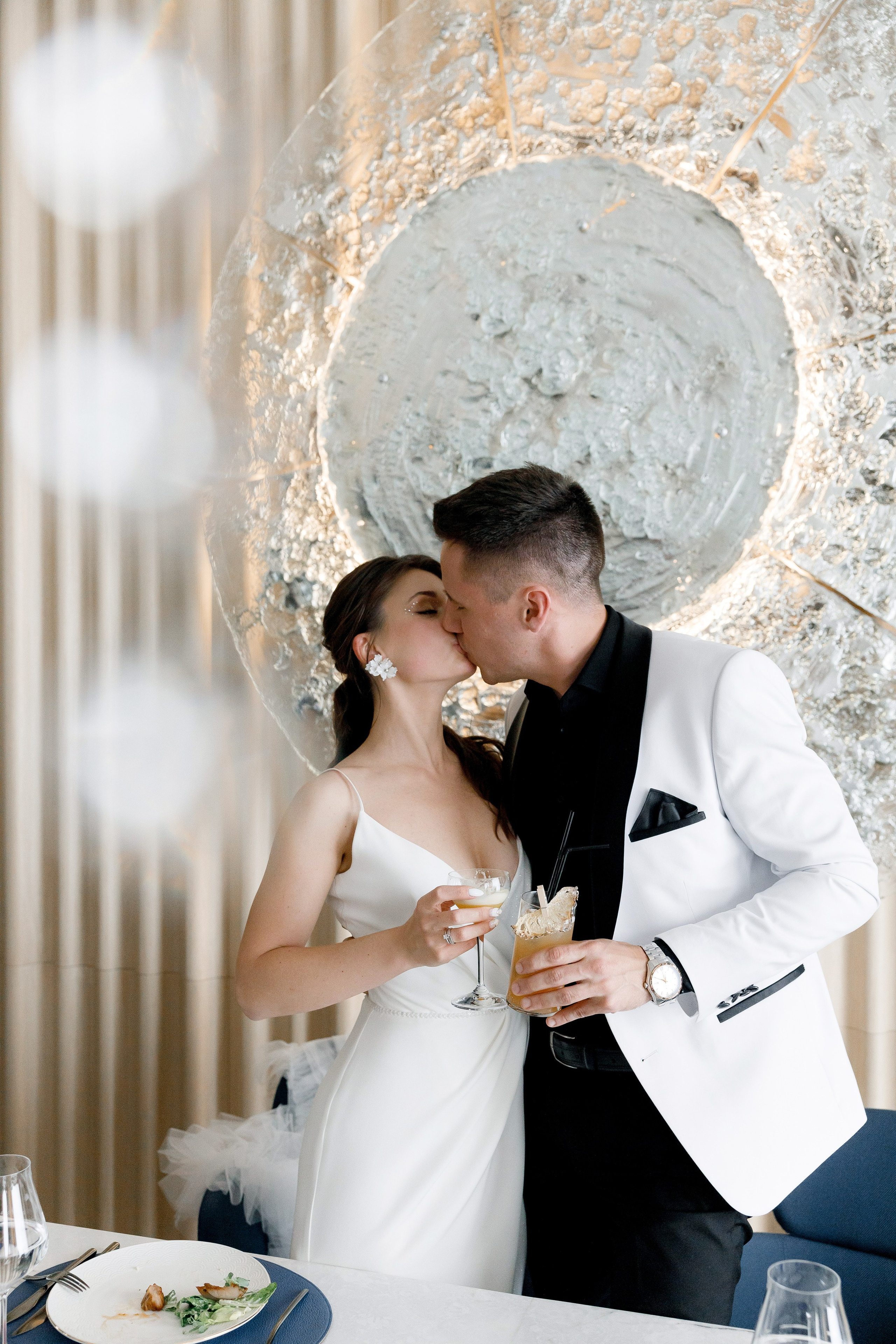 Свадьба в отеле Мовенпик и роспись в Регистрация брака в особняке «Роял». Свадебный фотограф в Москве и Санкт-Петербурге Денис Ходюков