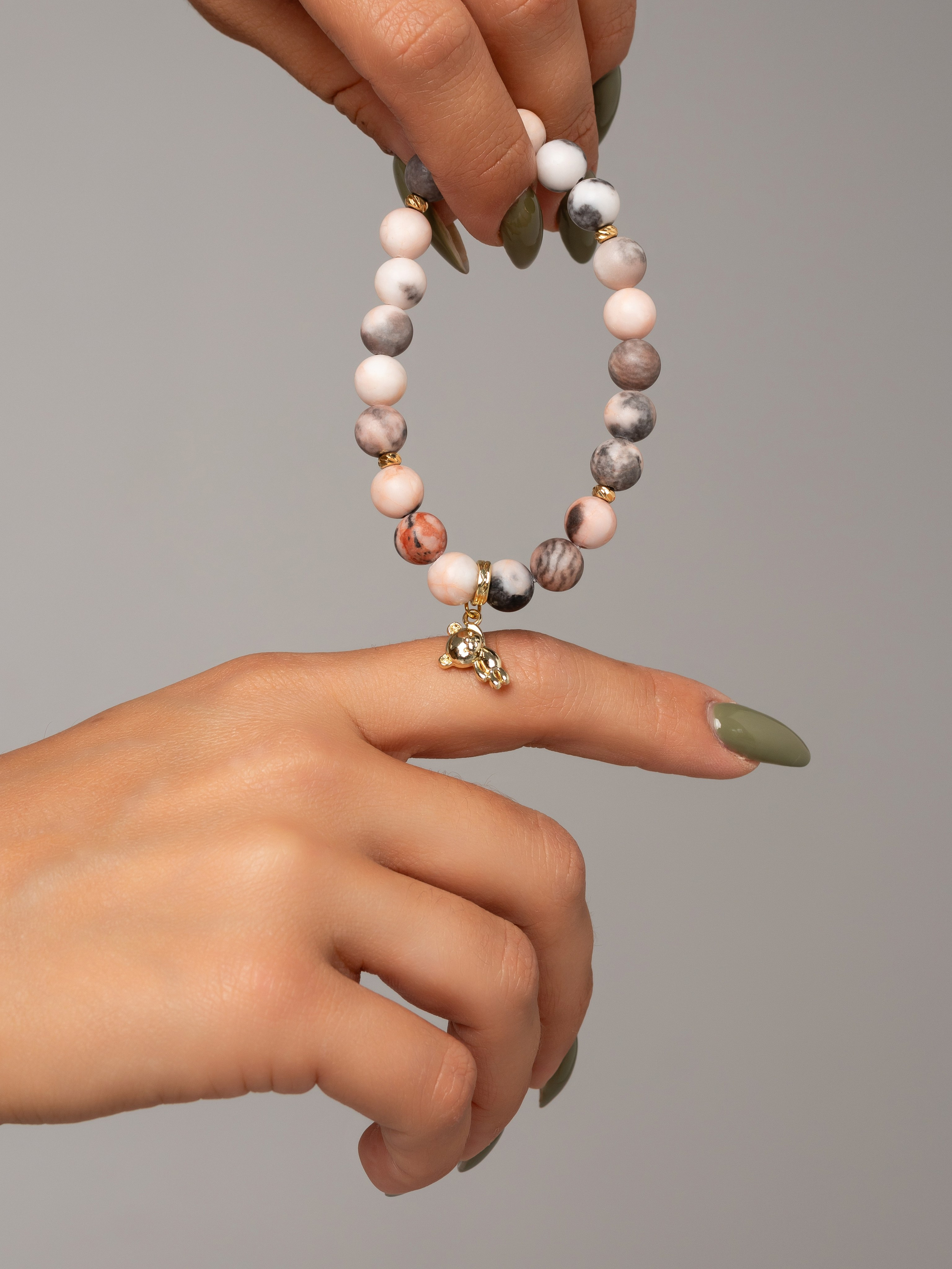 Браслеты камень. Фотограф в Краснодаре Арина Кудряшова