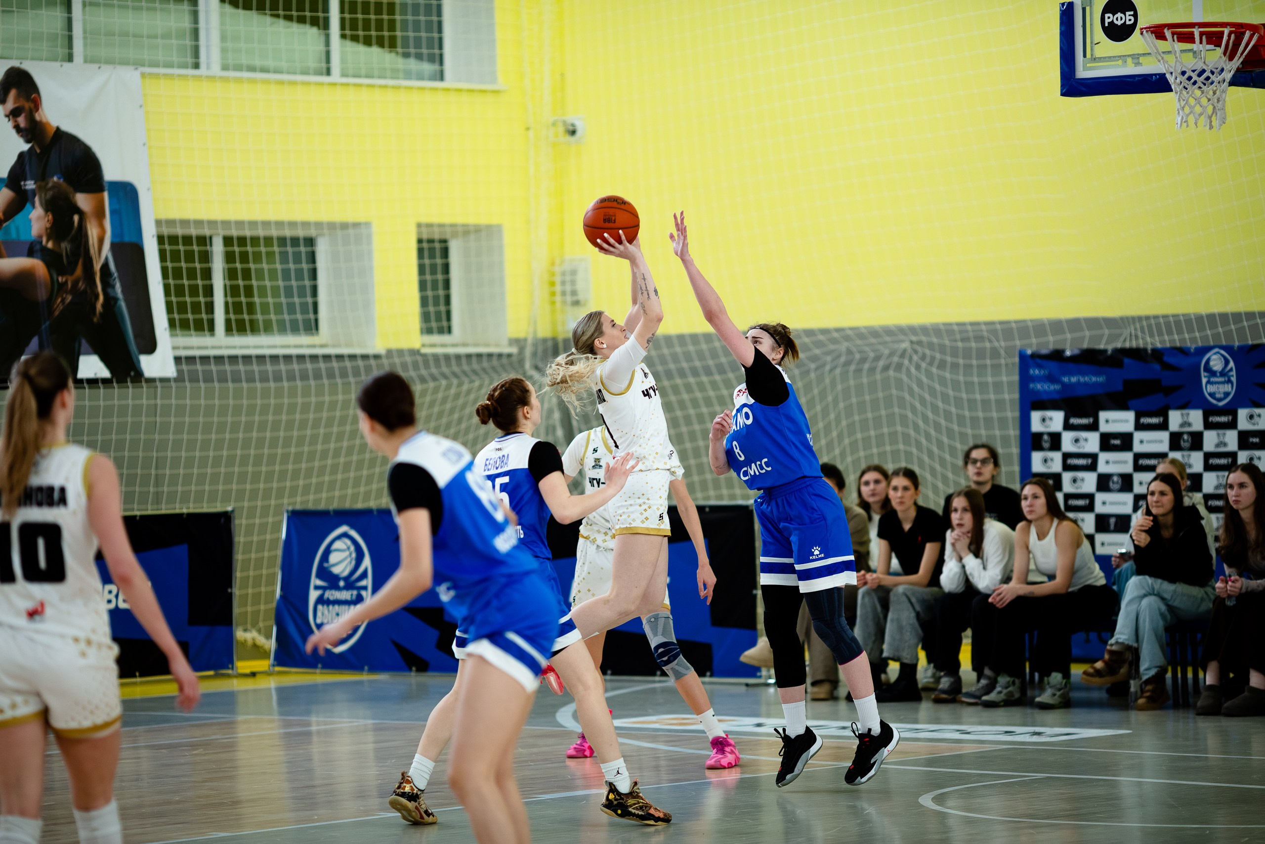 ЧГУ-Атланта — Динамо / 1 игра. Фотография