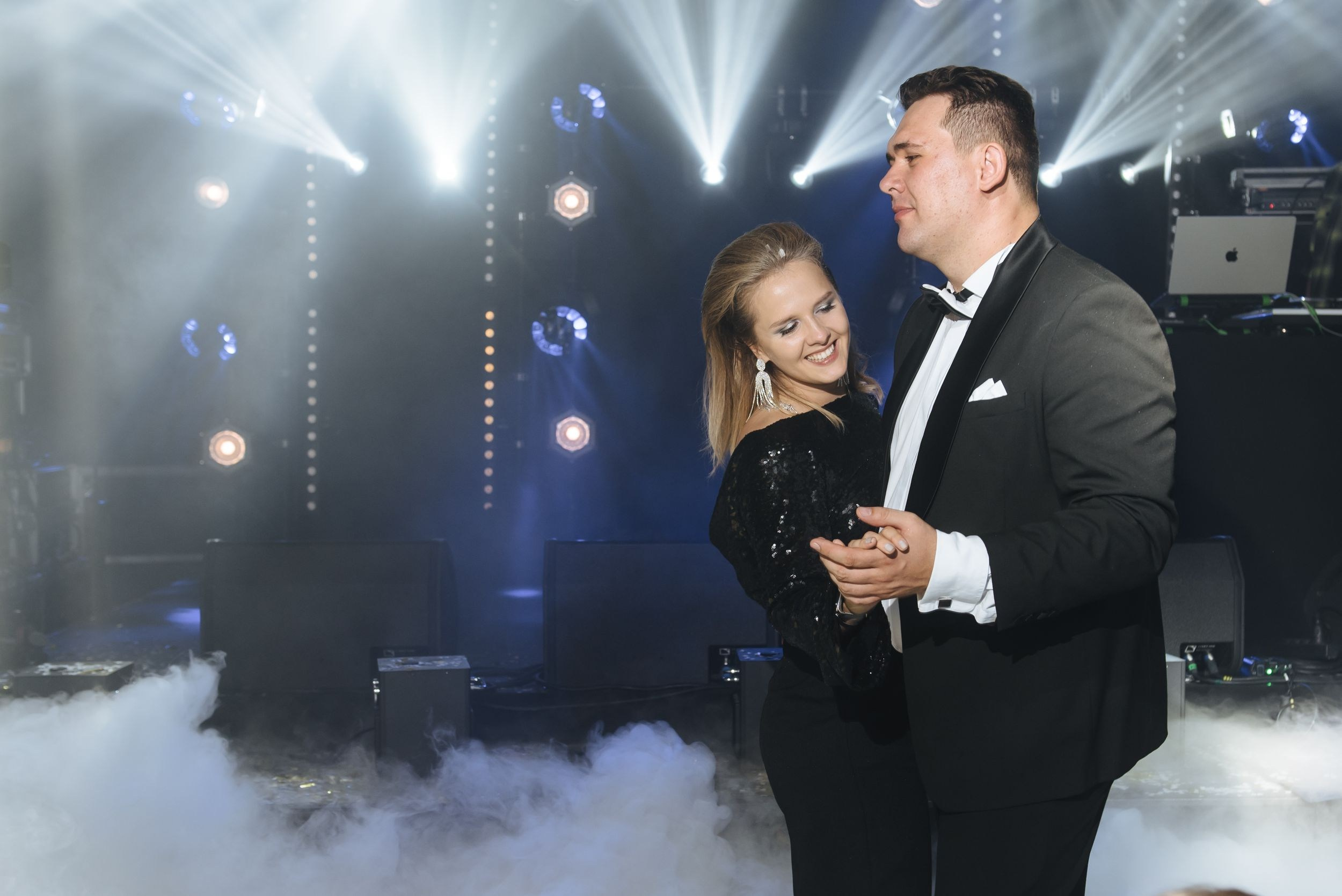 Организовать день рождения Ростов. Студия событий ДЕЙЗИ. Организация мероприятий. Свадебное агентство в Ростове-на-Дону. Свадебный организатор. Организация свадьбы под ключ