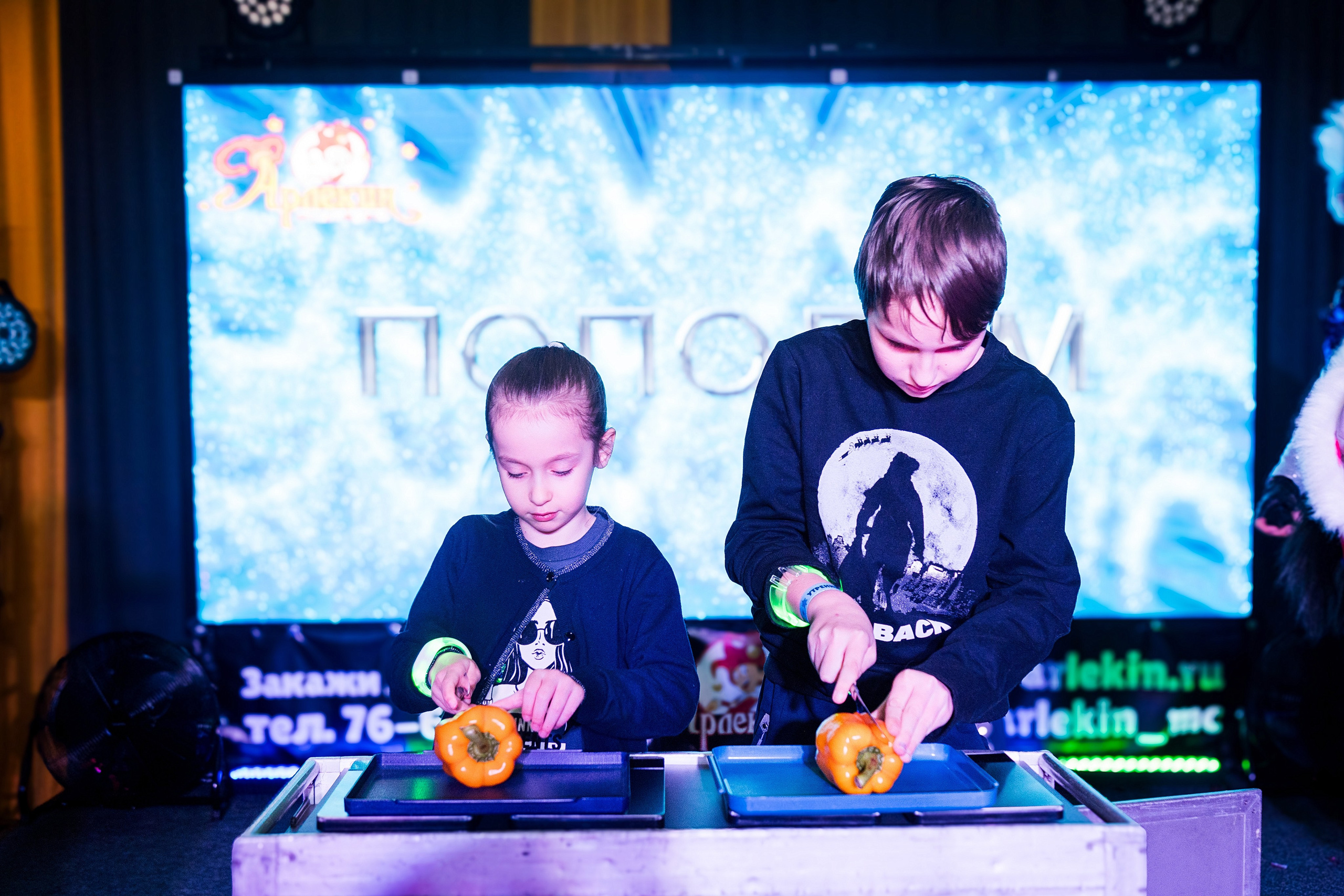 Новогодние утренники. Детский фотограф видеограф в Хабаровске Михаил Орлов