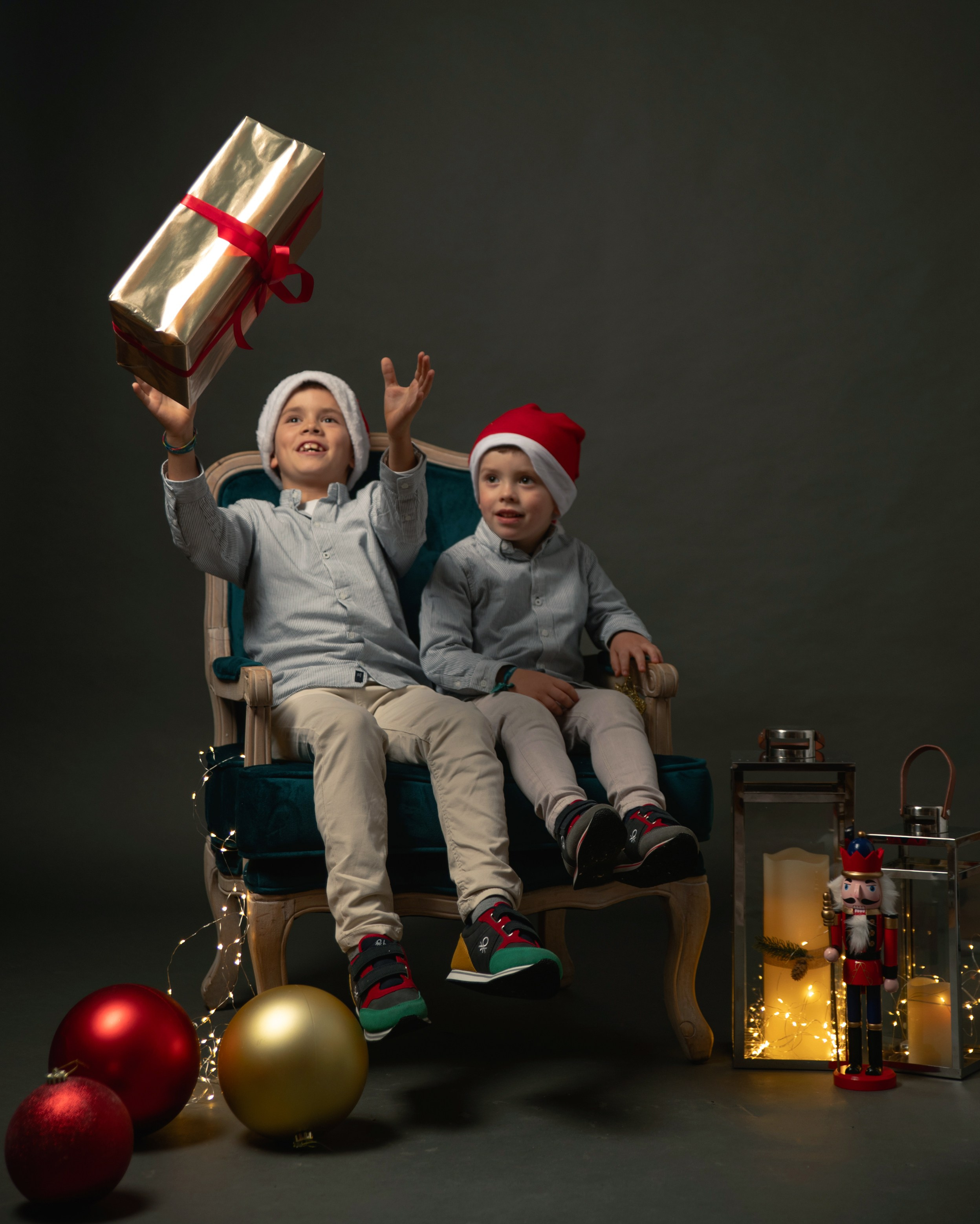 FAMILY Of ANTONIETA. Anastasiia Antoniuk portrait, family and couple photographer, Portugal