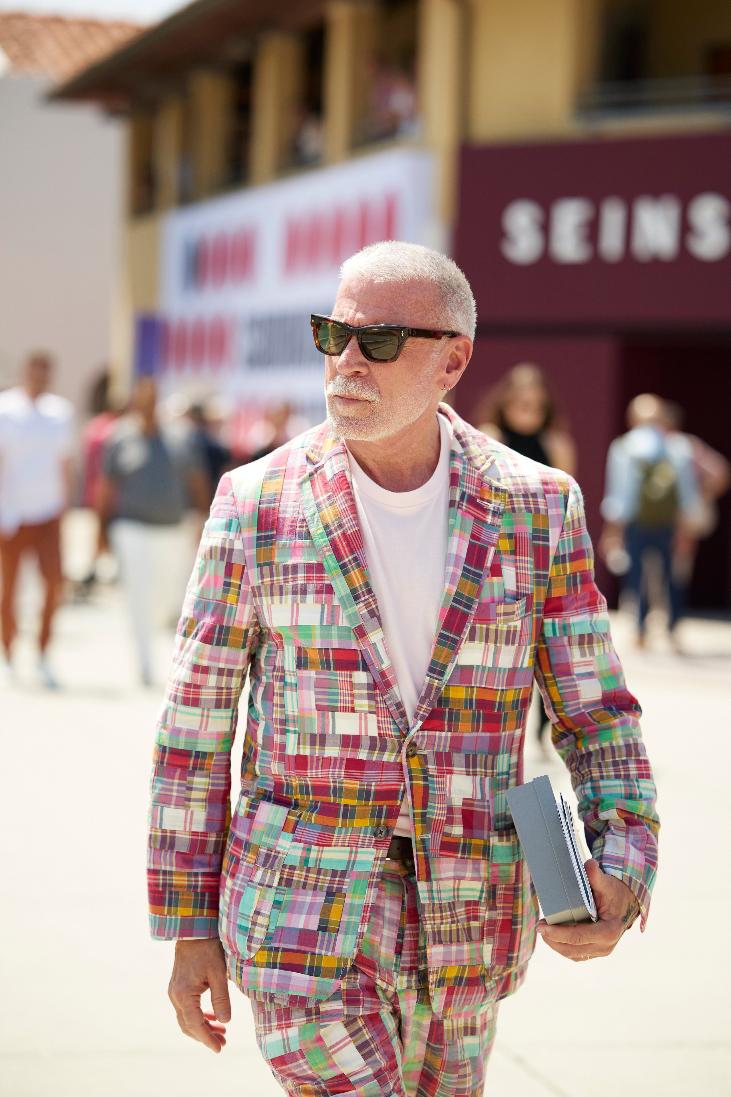 Piti Uomo 108 Day 2. Photographer in Milan Ivan Goncharov