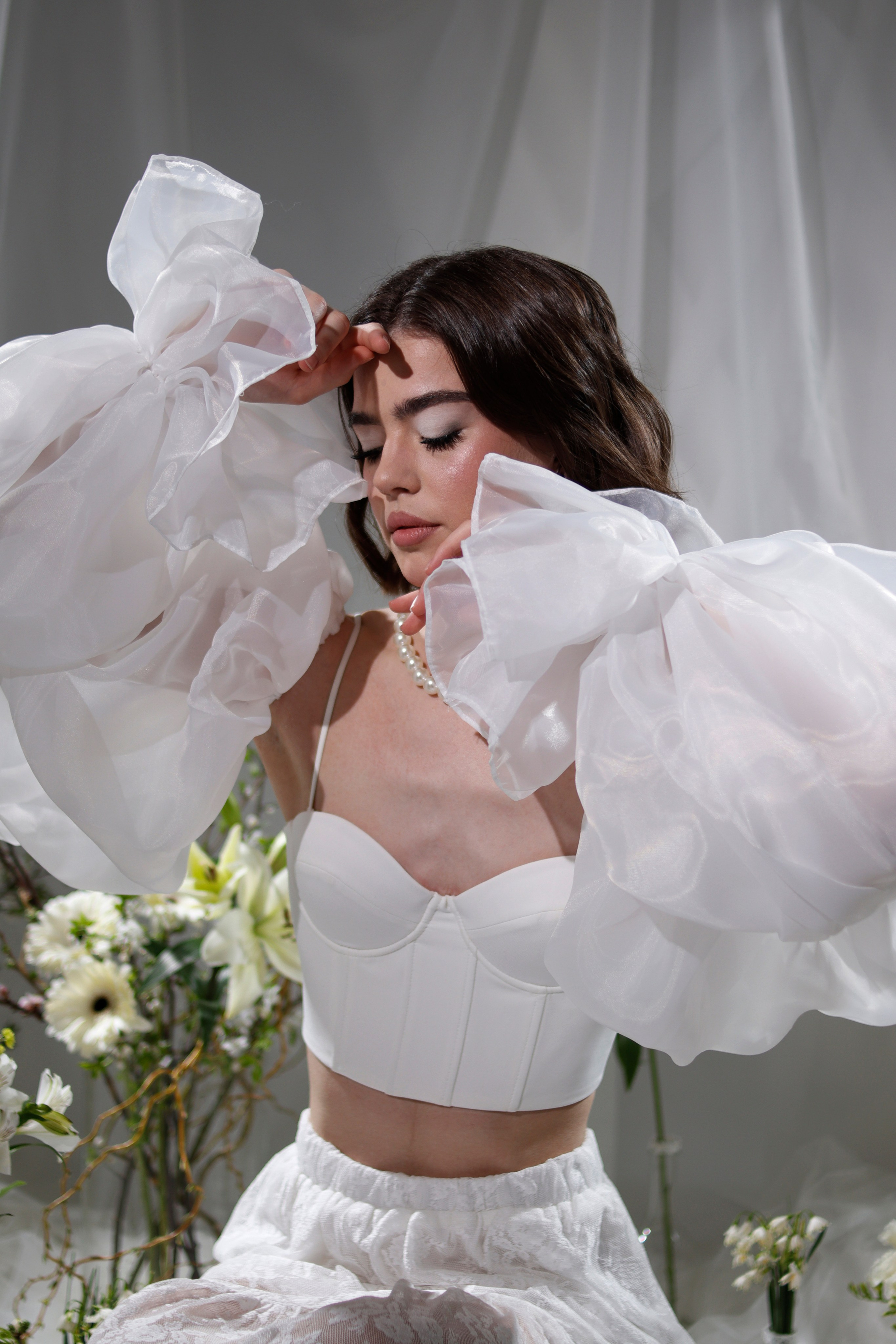 Фотосессии в студии. Я — фотограф, который помогает запечатлеть самые важные моменты вашей жизни!