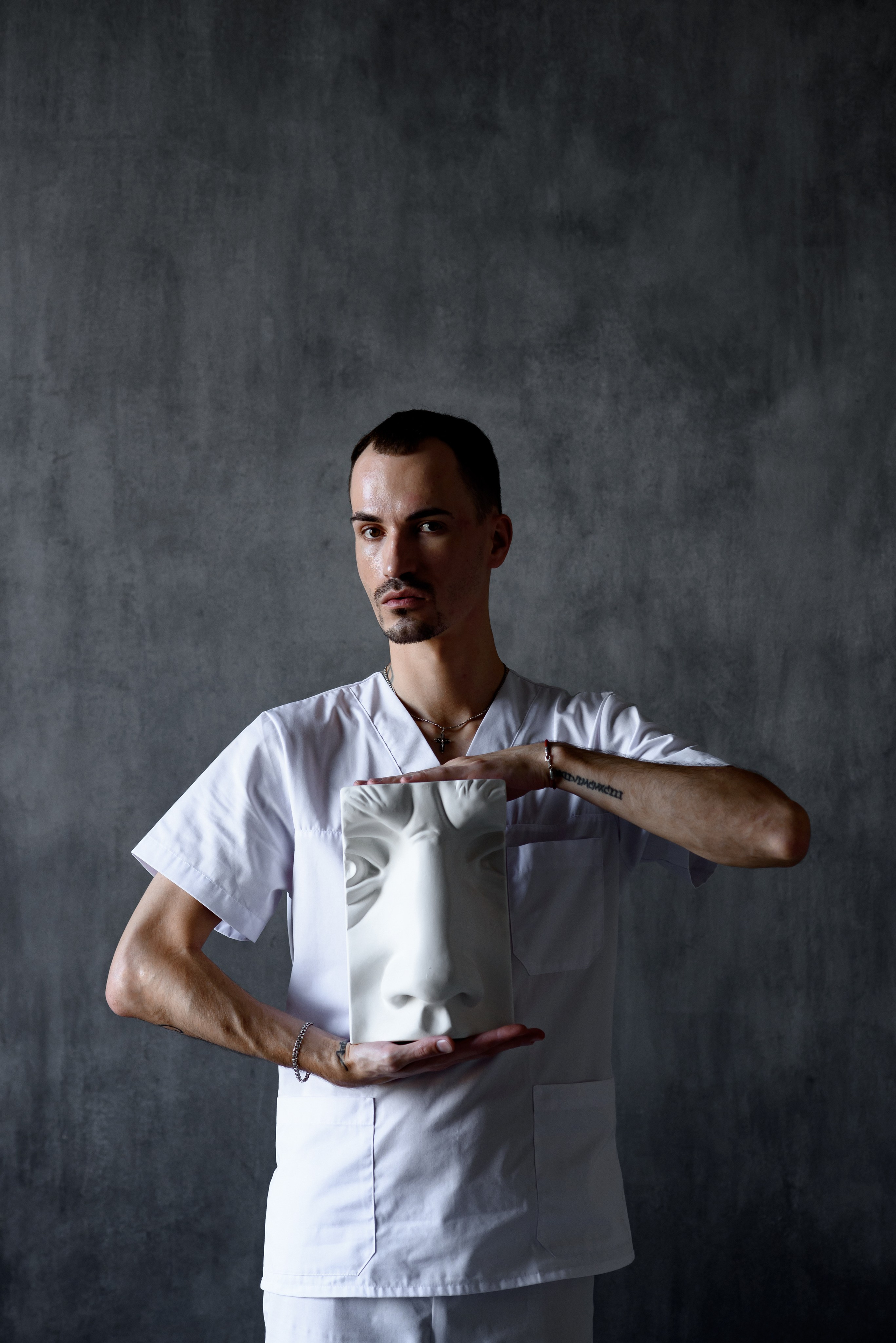 Косметолог Александр. Анастасия Петрович фотограф, фотокорреспондент в Москве и Санкт-Петербурге. Фотосъёмка репортажа, мероприятия, корпоративная съёмка, контент