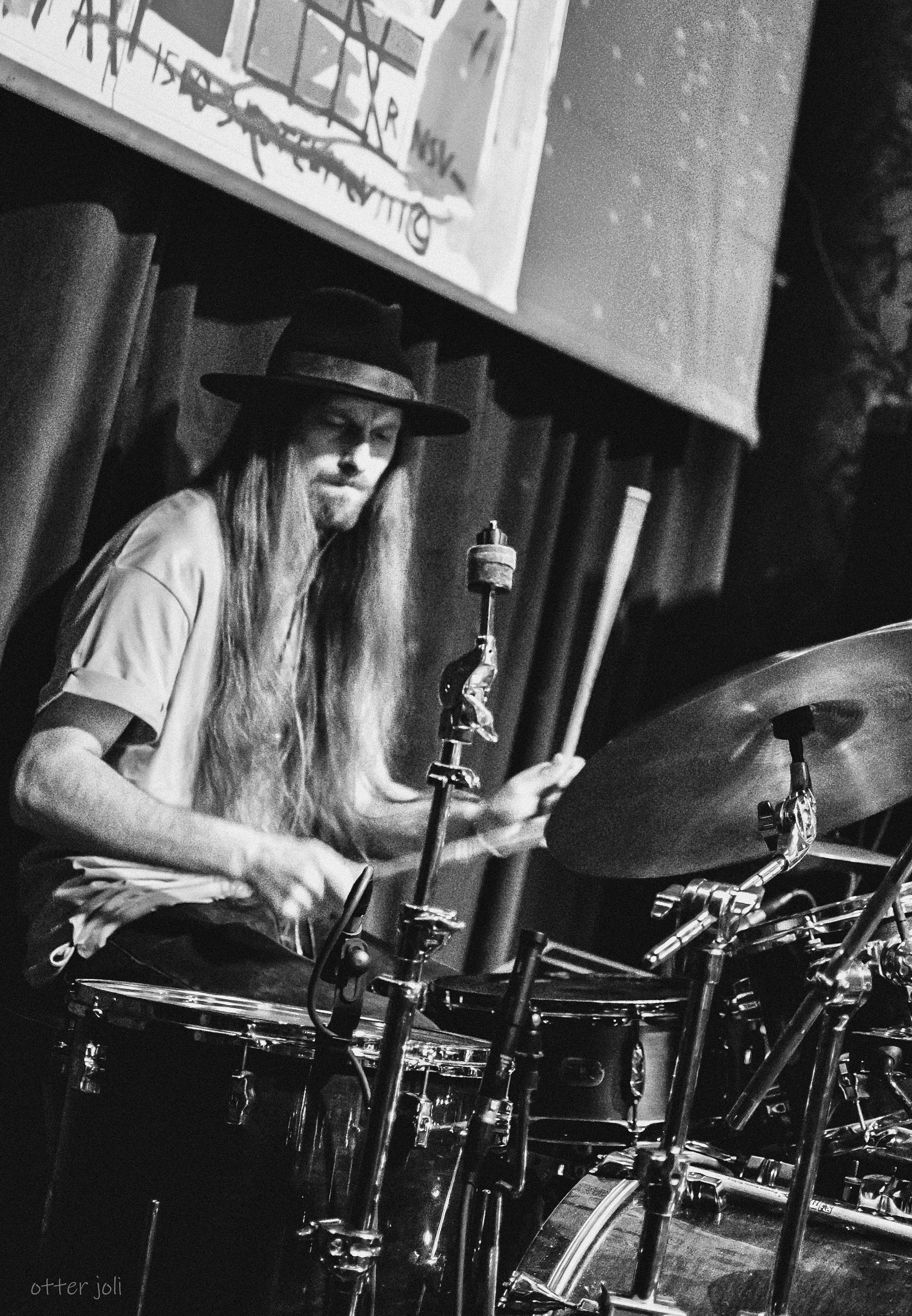 Anzhela Vopit | 16 Тонн Арбат. Концертный репортёр Валерия Сафина