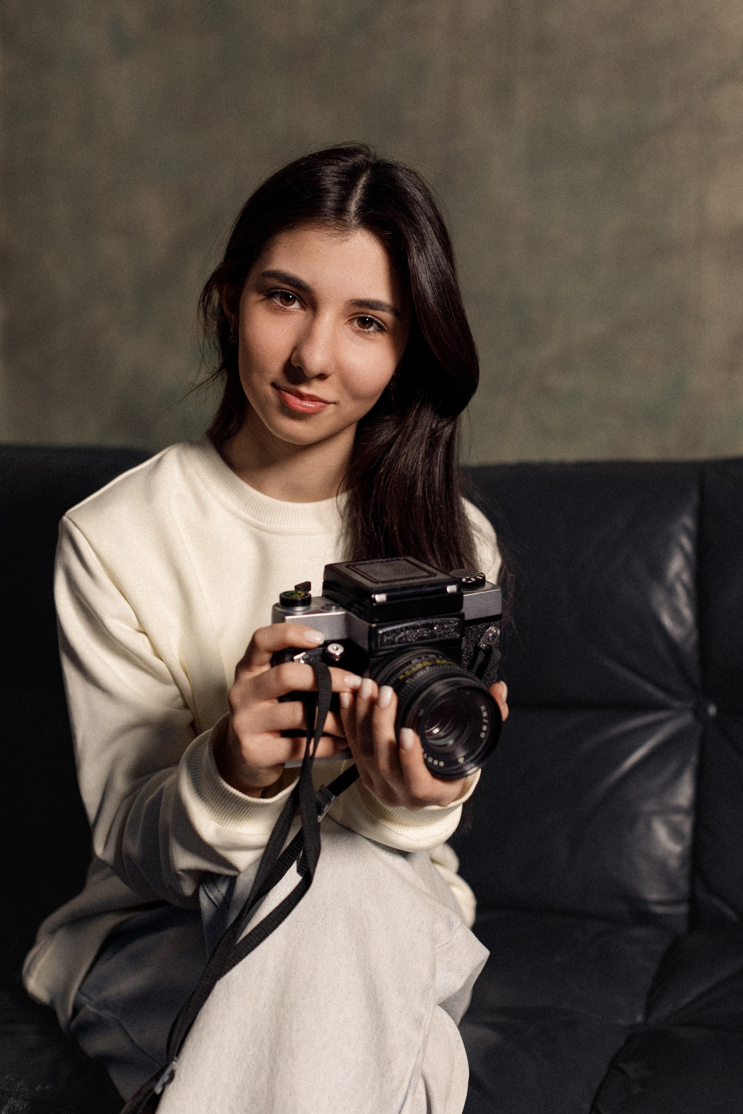 Фотосессия сестёр в студии. Фотограф во Владикавказе Юрий Геворгизов