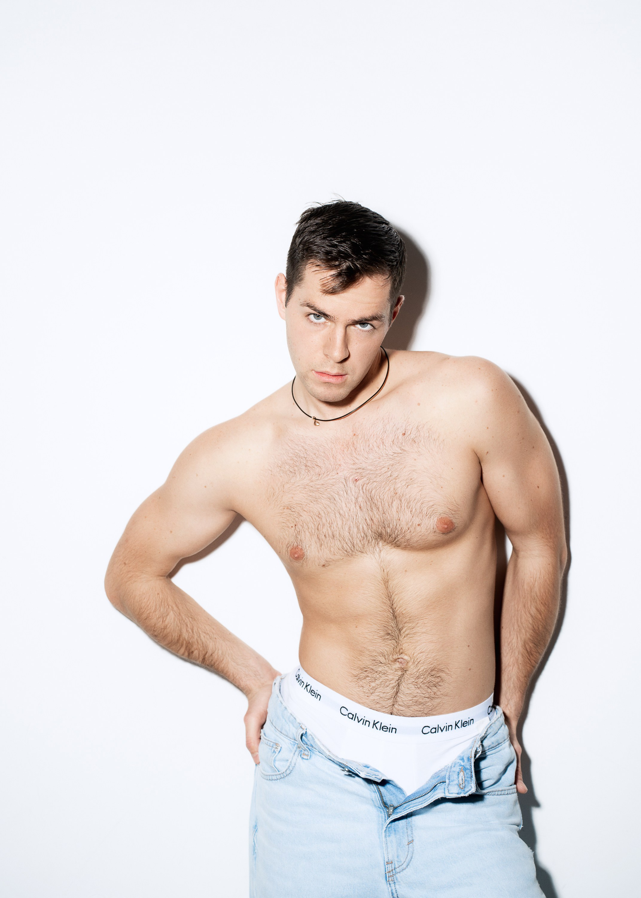 ДМИТРИЙ. Женский портрет