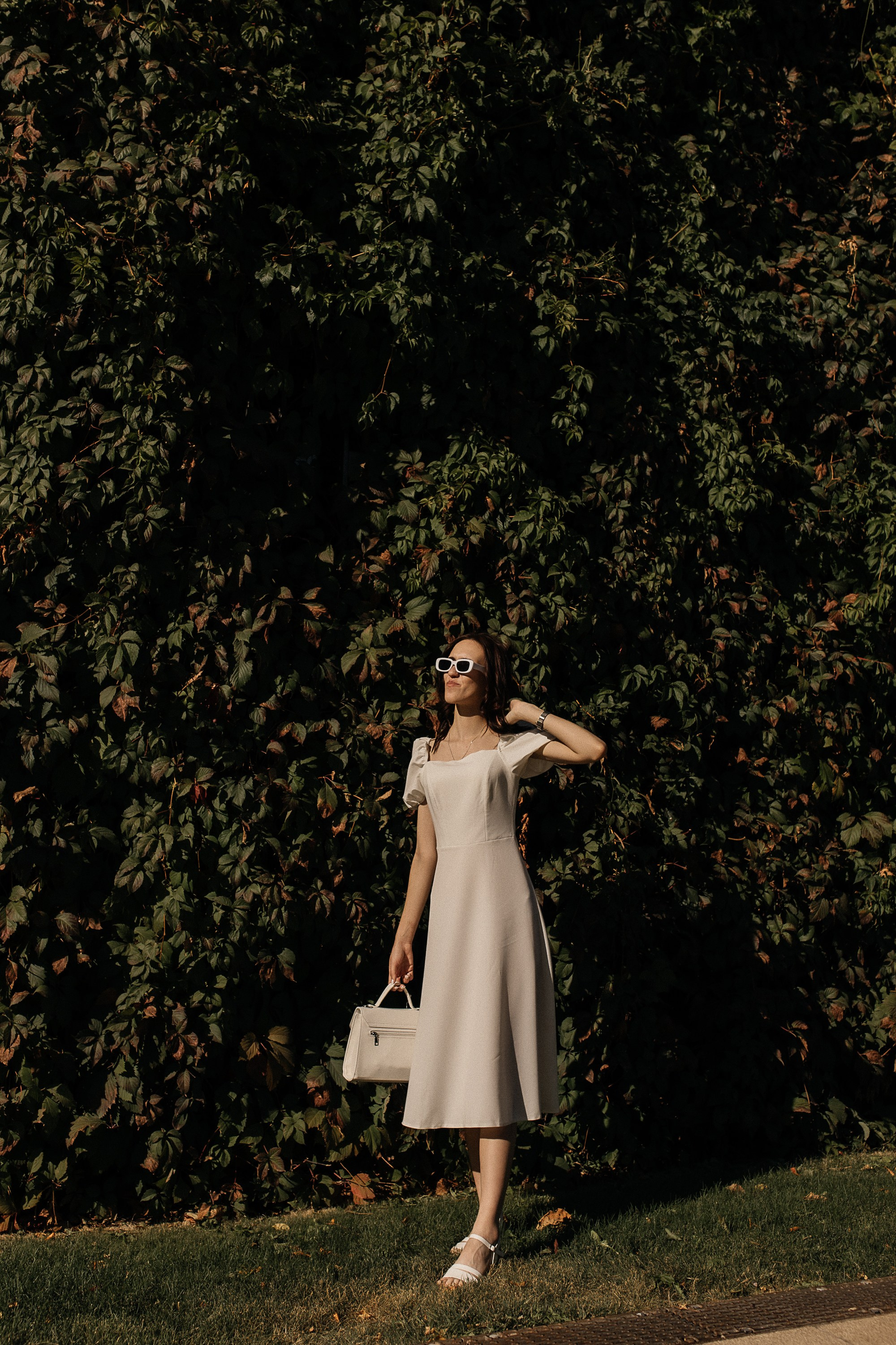 Свадебная фотосессия в парке Галицкого. Свадебный и семейный фотограф Виолетта Сидельникова. Краснодар, Россия, Беларусь, Европа