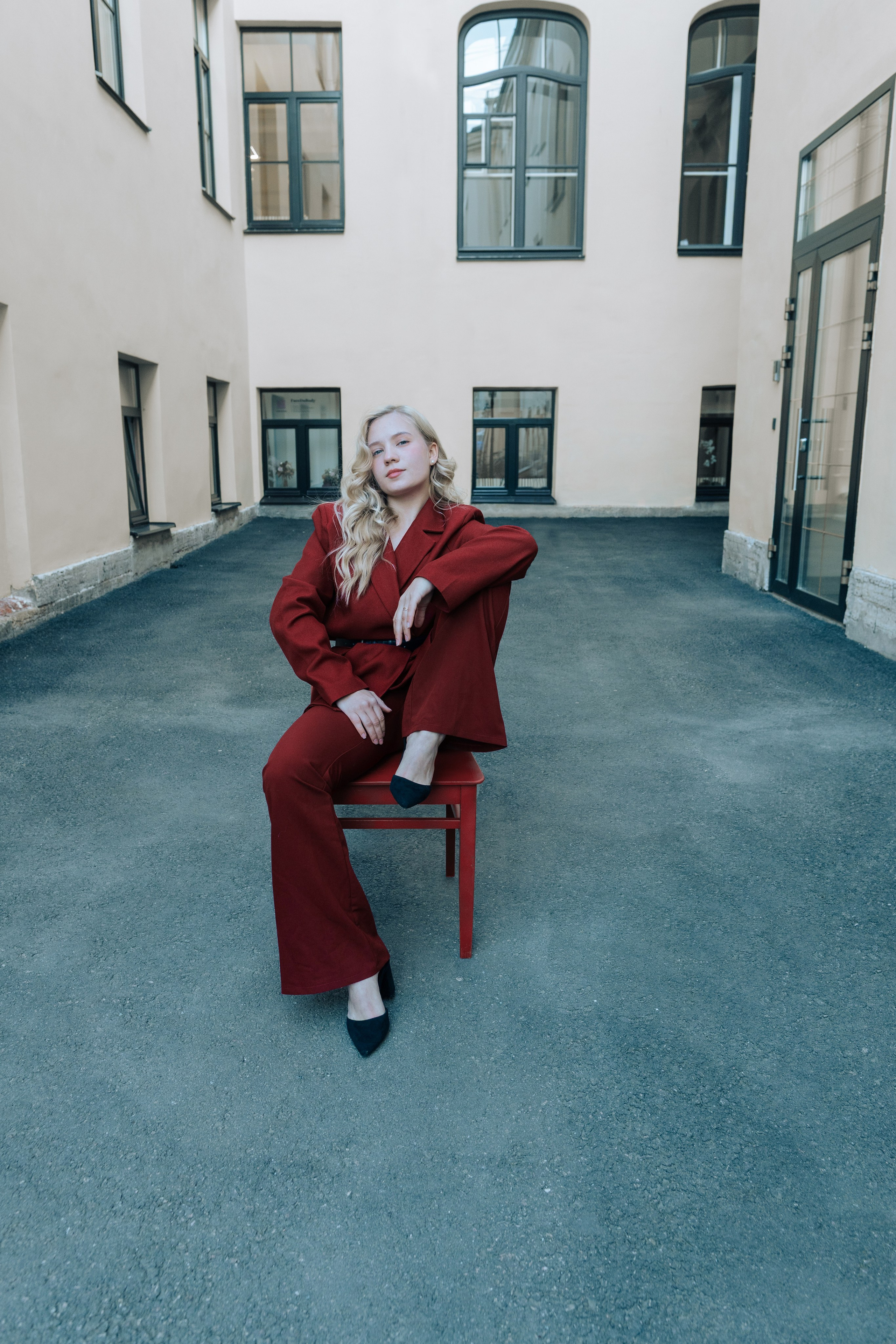 КРАСНЫЙ СТУЛ. Фотограф в Санкт-Петербурге|Туапсе|Агое Алена Гридасова