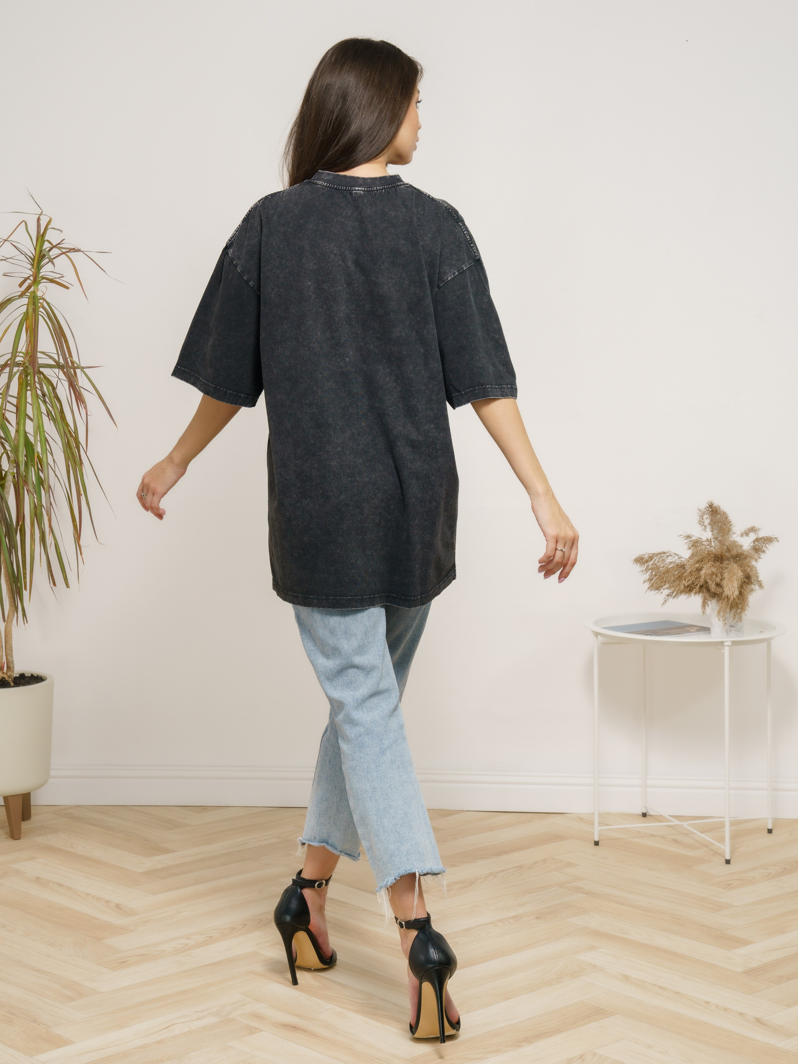 Женская одежда, модель Анна. KED Production — продакшн из СПб. Создаём фото, видео и контент, который помогает брендам и селлерам продавать больше