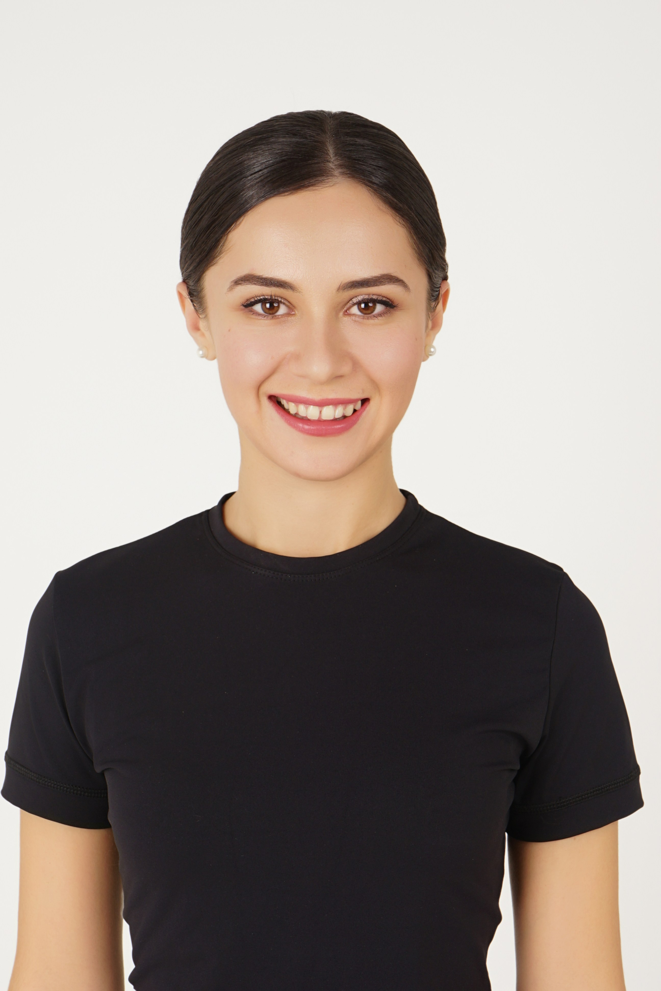 Съёмка для резюме Emirates / Etihad и др. Женский фотограф в Химках Алёна Ленёва