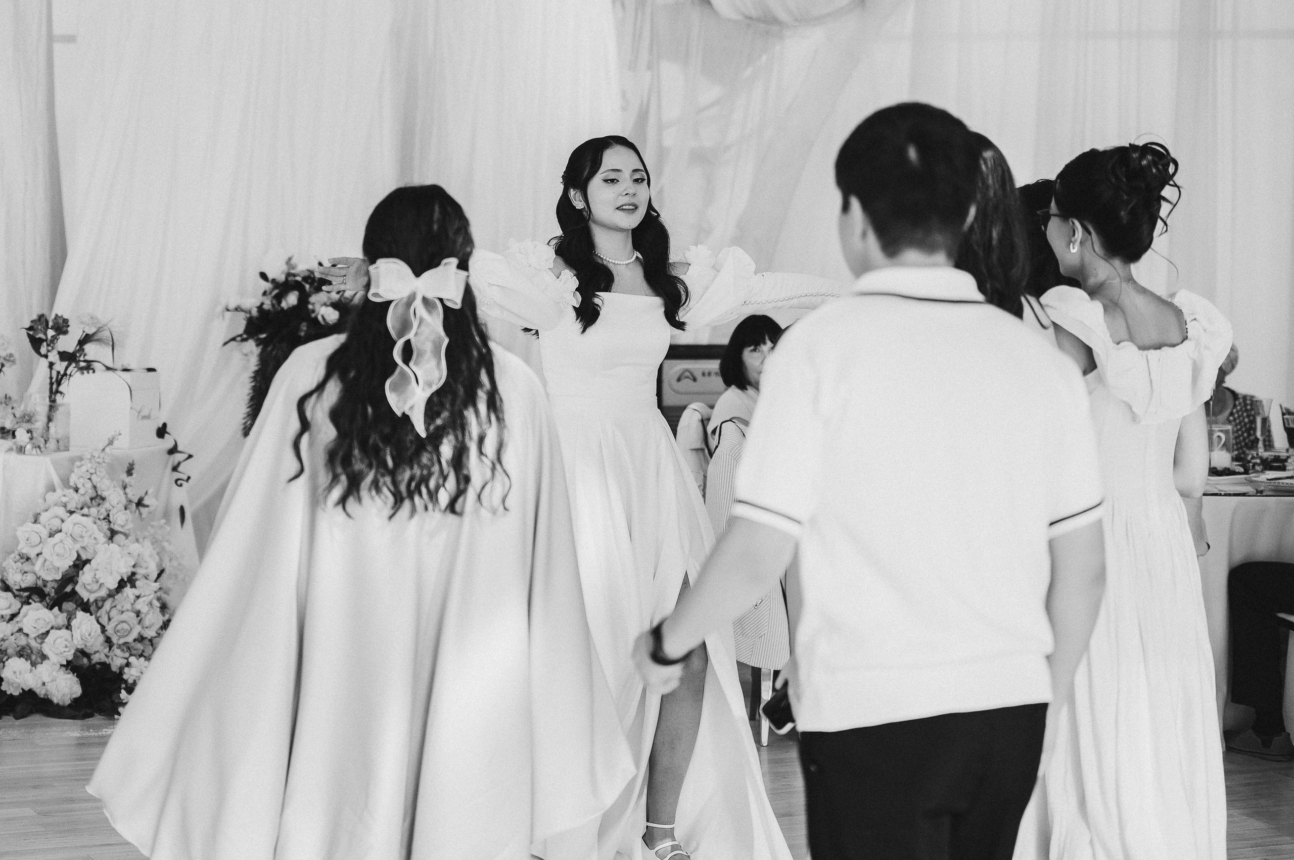 Одним солнечным днем на берегу реки. Евгений Нисковских — свадебный и репортажный фотограф в Тюмени