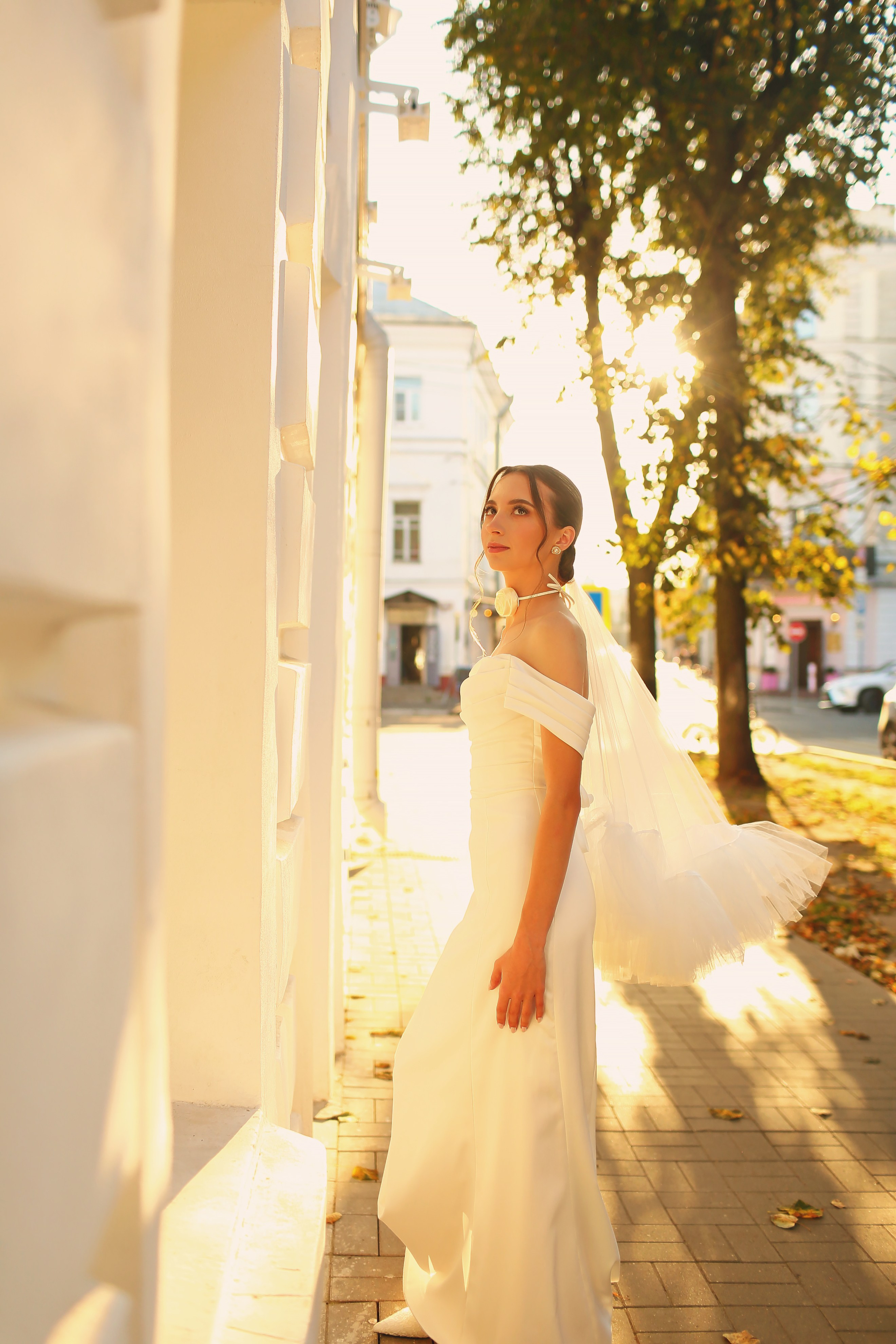Свадебная осенняя фотосессия Ивана и Лидии в городе. Свадебный и репортажный фотограф в Ярославле и Санкт-Петербурге Роман Микрюков
